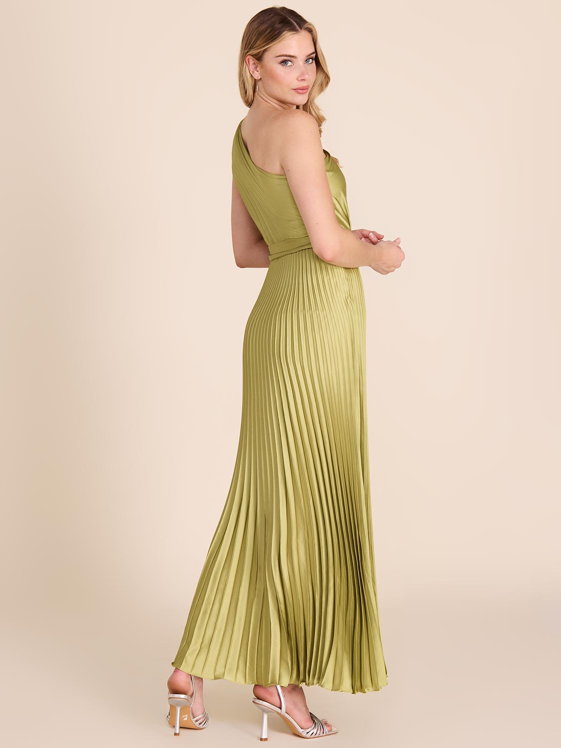 Elegant Pleated One Shoulder Satin Evening Gown for Women - Perfect for Prom, Cocktail Parties & Formal Events
