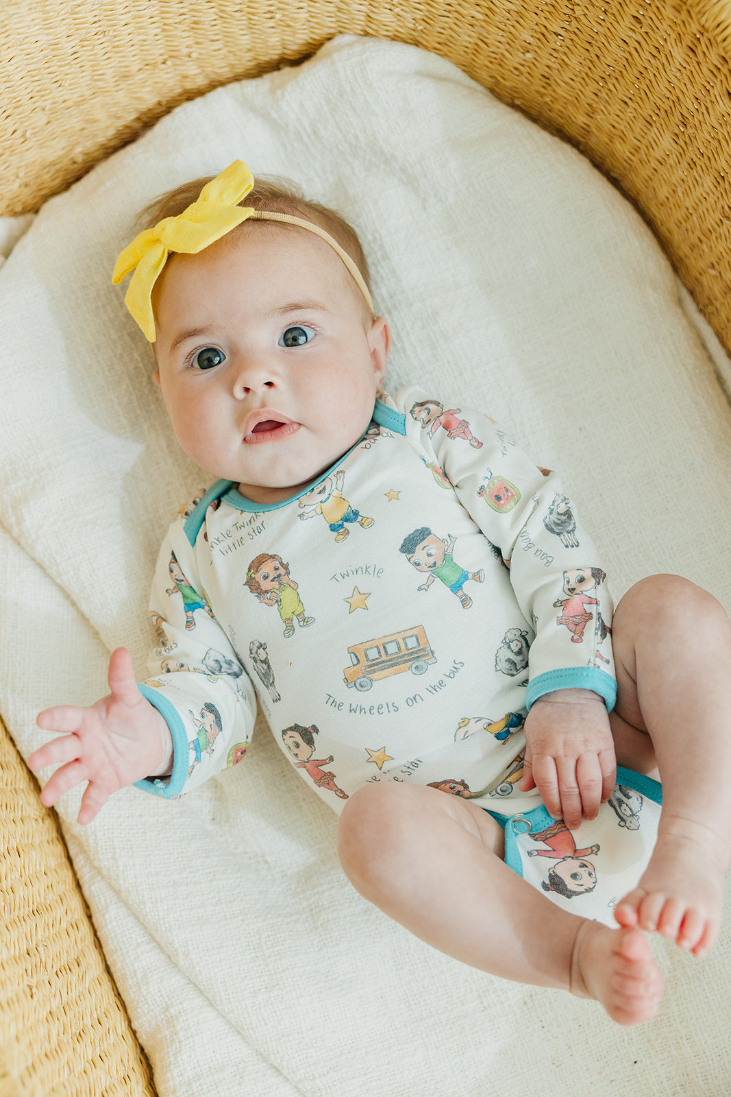 CoComelon Friends Long Sleeve Bodysuit for Babies & Toddlers - Soft Cotton Onesie for Playtime, Daycare & Family Photos
