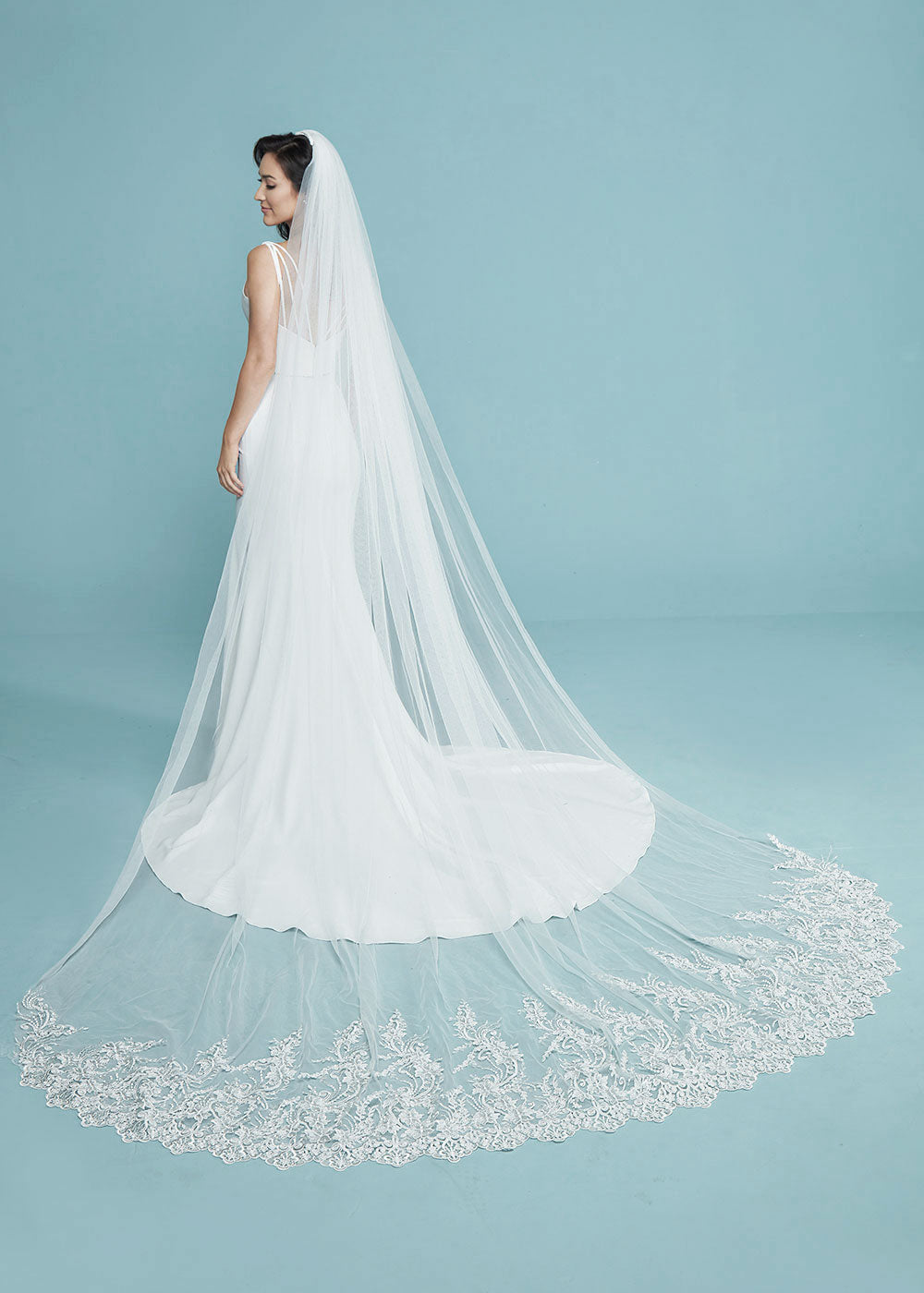 Aubree Veil - Elegant Bridal Veil for Weddings & Special Occasions | Perfect for Brides, Prom & Formal Events