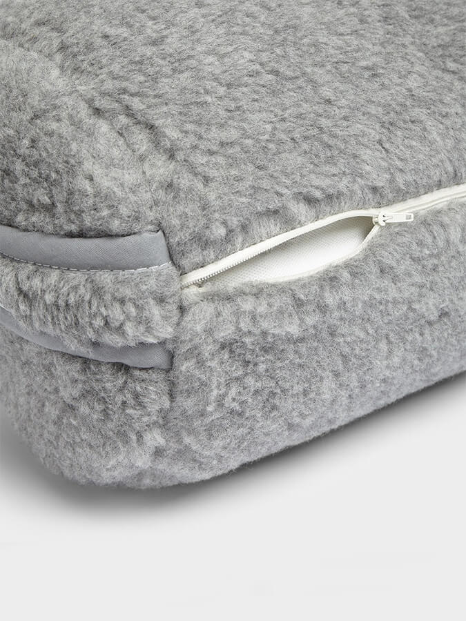 Manduka Merino Wool Round Meditation Bolster Cushion - Premium Yoga & Meditation Support Pillow for Home, Studio & Travel - Ideal for Yin Yoga, Restorative Poses & Relaxation