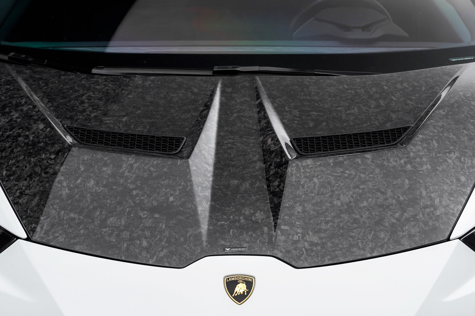 Lamborghini Huracan 610-4 LP Mondiale Edizione Aero Program - High Performance Sports Car for Racing & Luxury Driving