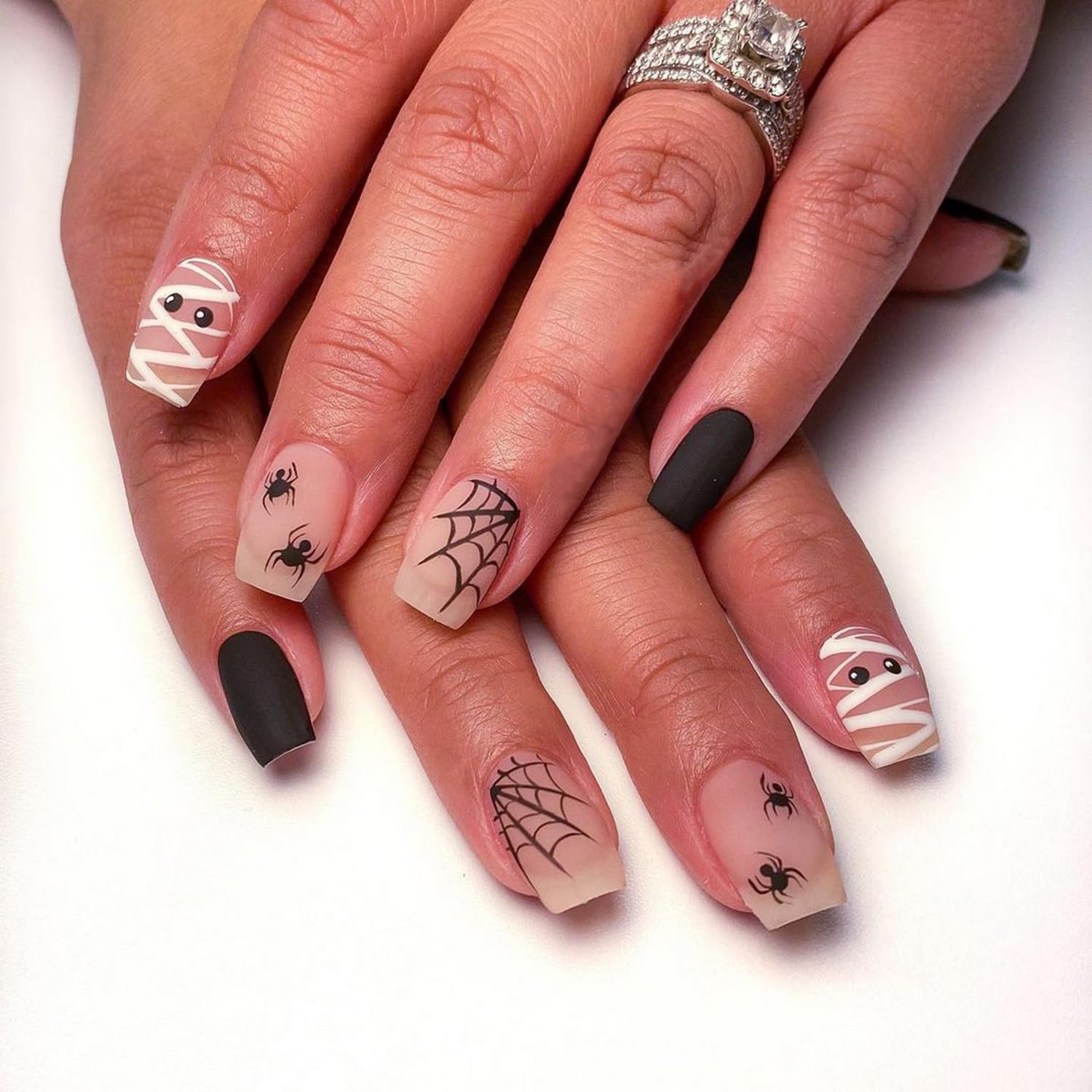 **Halloween Press-On Nails Short Square Fake Nails with Spider Web Design - Matte Acrylic False Nails for Women & Girls - Perfect for Halloween Parties, Costumes, and Spooky Nail Art**