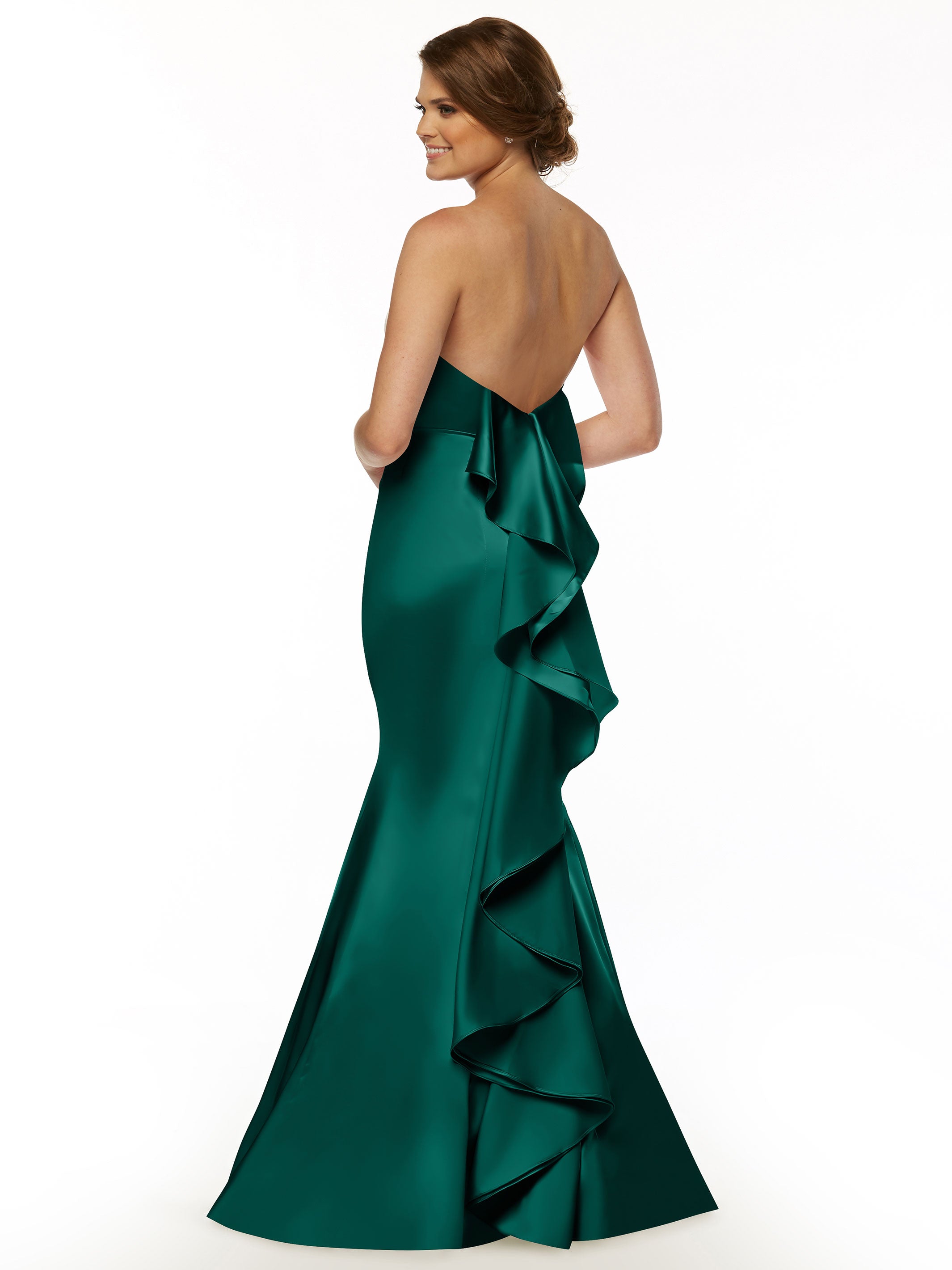 Elegant Strapless Satin Fit & Flare Bridesmaid Dress with Sweetheart Neckline - Perfect for Weddings, Formal Events & Special Occasions