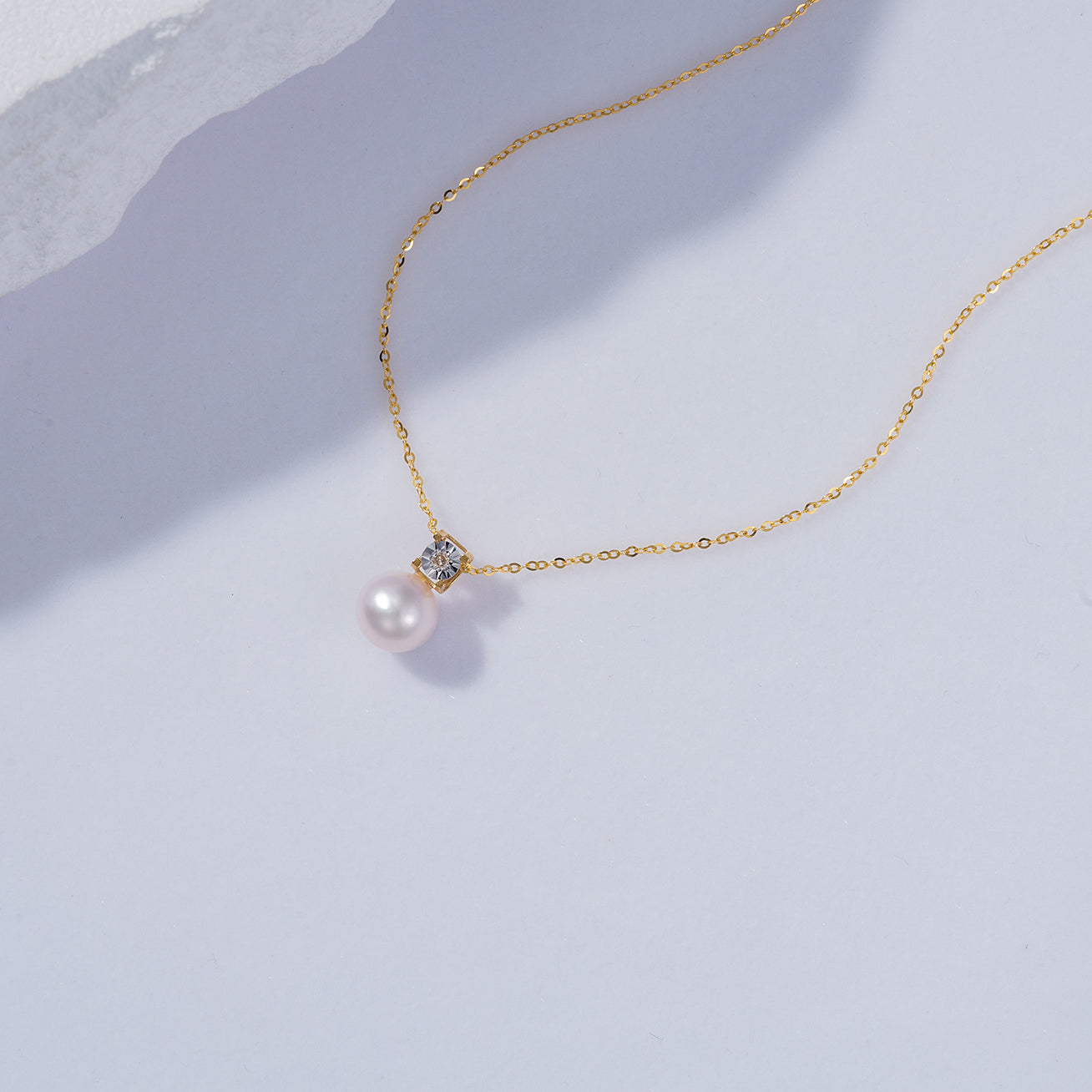 18K Solid Gold Diamond & Freshwater Pearl Necklace for Women - Elegant Bridal Jewelry, Anniversary Gift, and Special Occasion Accessory - KN00095