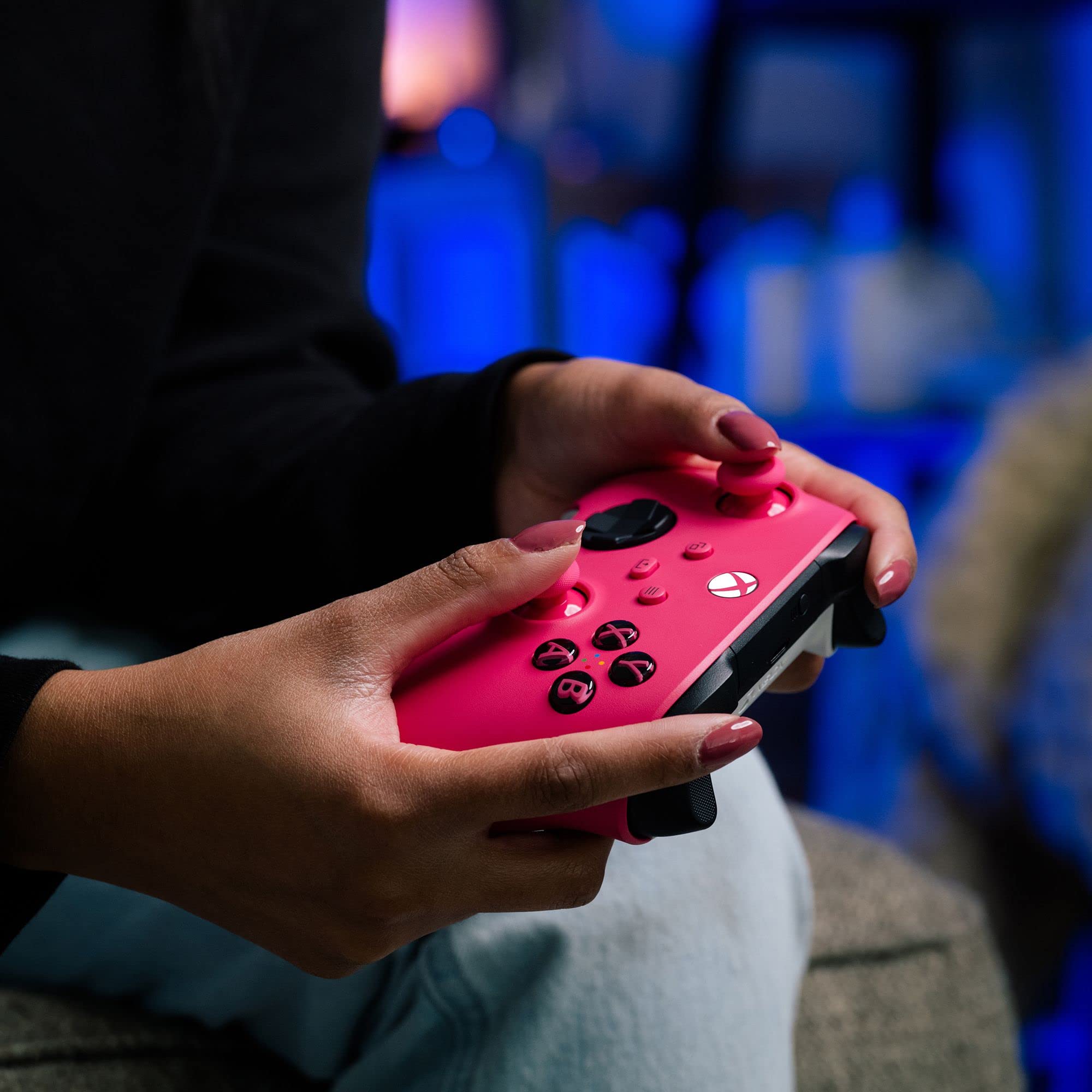 Microsoft Xbox Wireless Controller for Series X/S & Xbox One (Latest Model) - Deep Pink (Renewed) | Compatible with PC, Gaming Consoles | Perfect for Gaming, Streaming & Multiplayer Sessions
