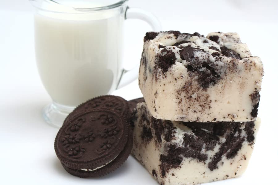 Mo's Fudge Factor - Premium Milk & Cookies Fudge (1 Pound) - Perfect for Gifts, Parties & Holiday Treats | Handmade Gourmet Chocolate Dessert