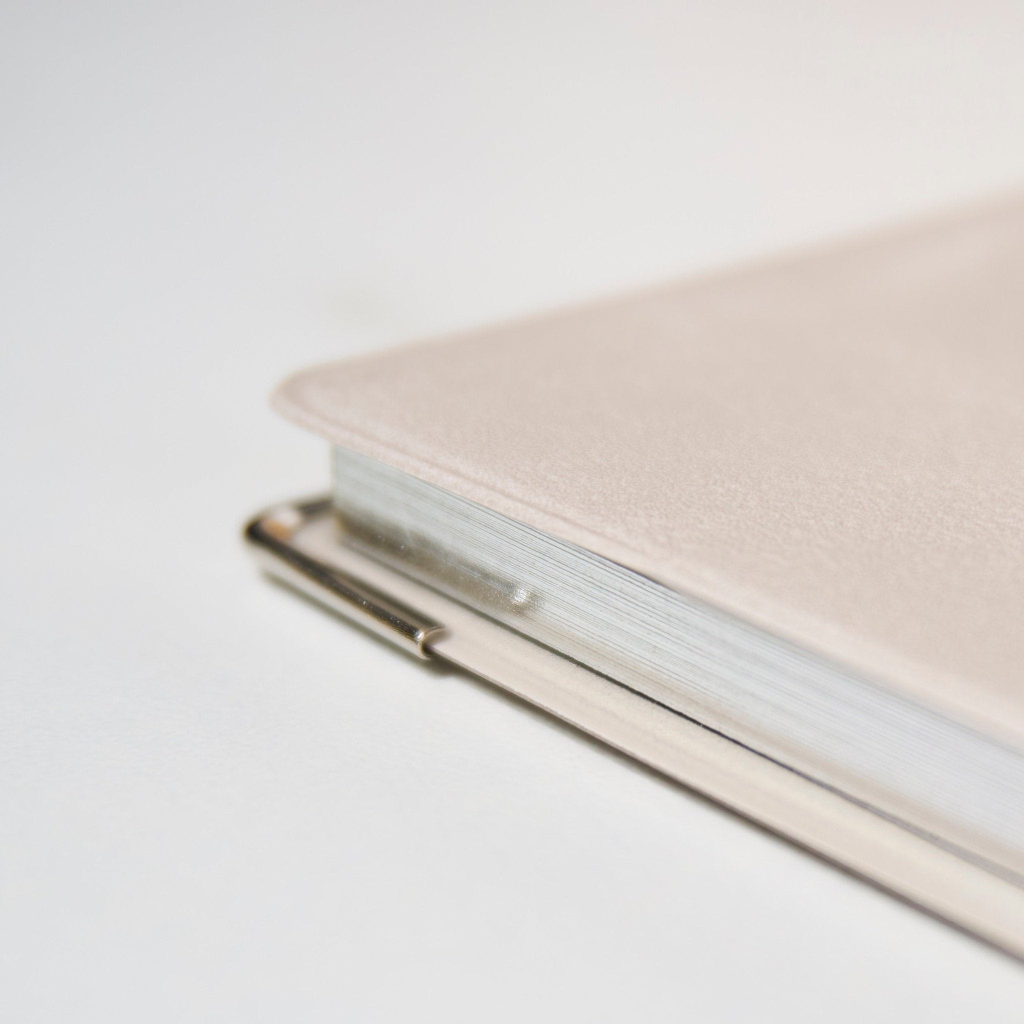 Fleek Diary 2025 Planner - Stylish & Functional Daily Organizer for Women | Perfect for Goal Setting, Productivity & Time Management | Home, Office & School Use