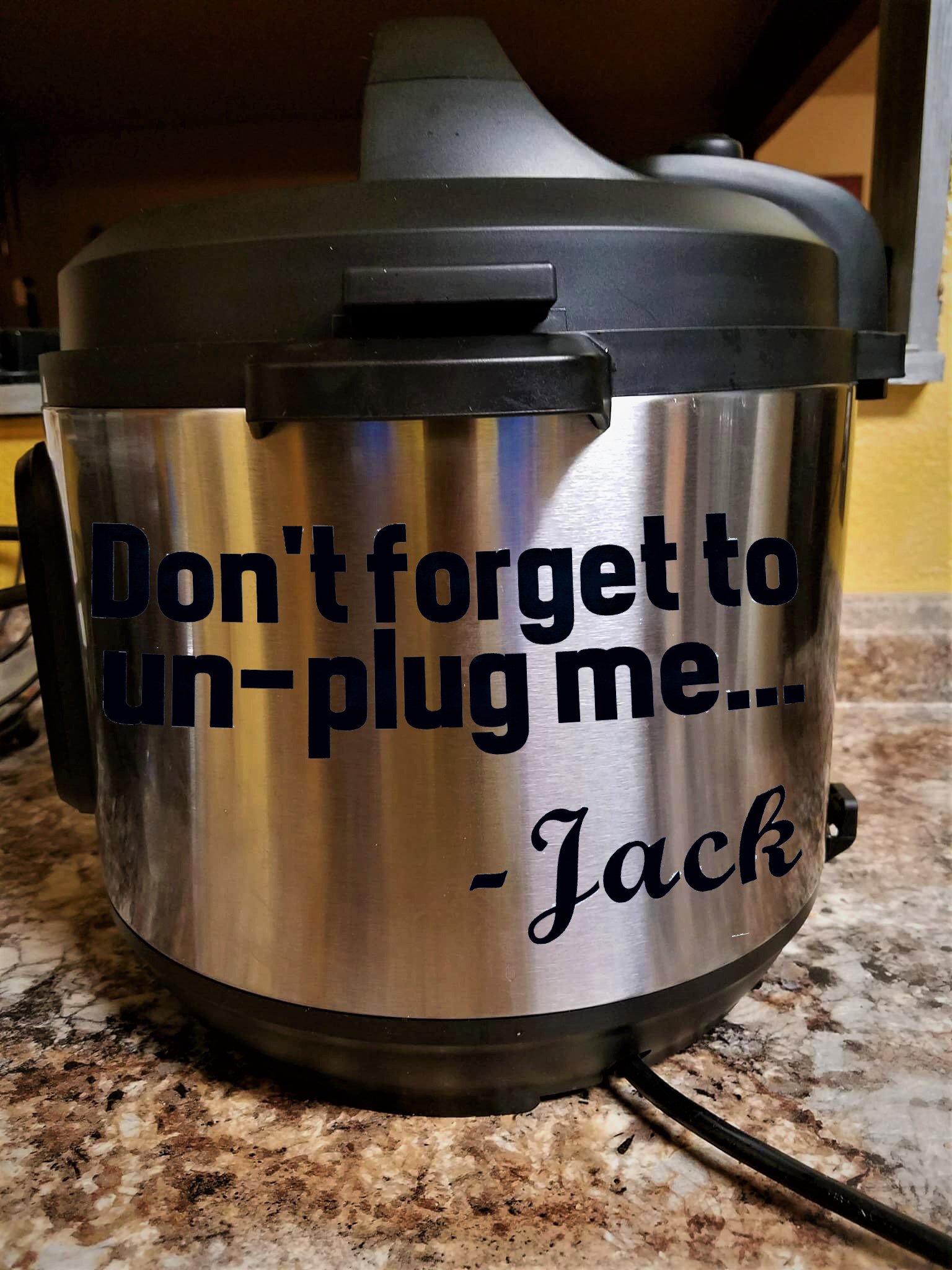 This Is Us Jack Pearson 'Don't Forget To Unplug Me' Instant Pot Crock Pot Vinyl Decal Sticker - Funny Kitchen Decor for Slow Cooker & Pressure Cooker