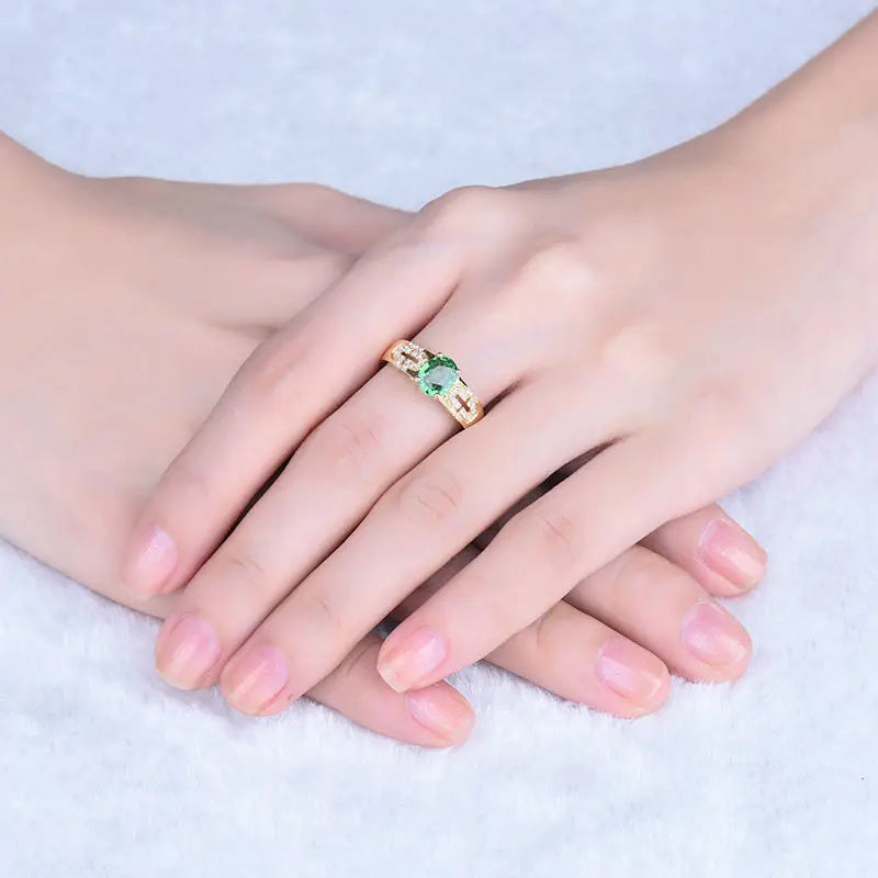 14K Yellow Gold Diamond & Green Tsavorite Wedding Ring for Women - Elegant Bridal Jewelry, Engagement Ring, Anniversary Gift for Her - Perfect for Weddings, Proposals & Special Occasions