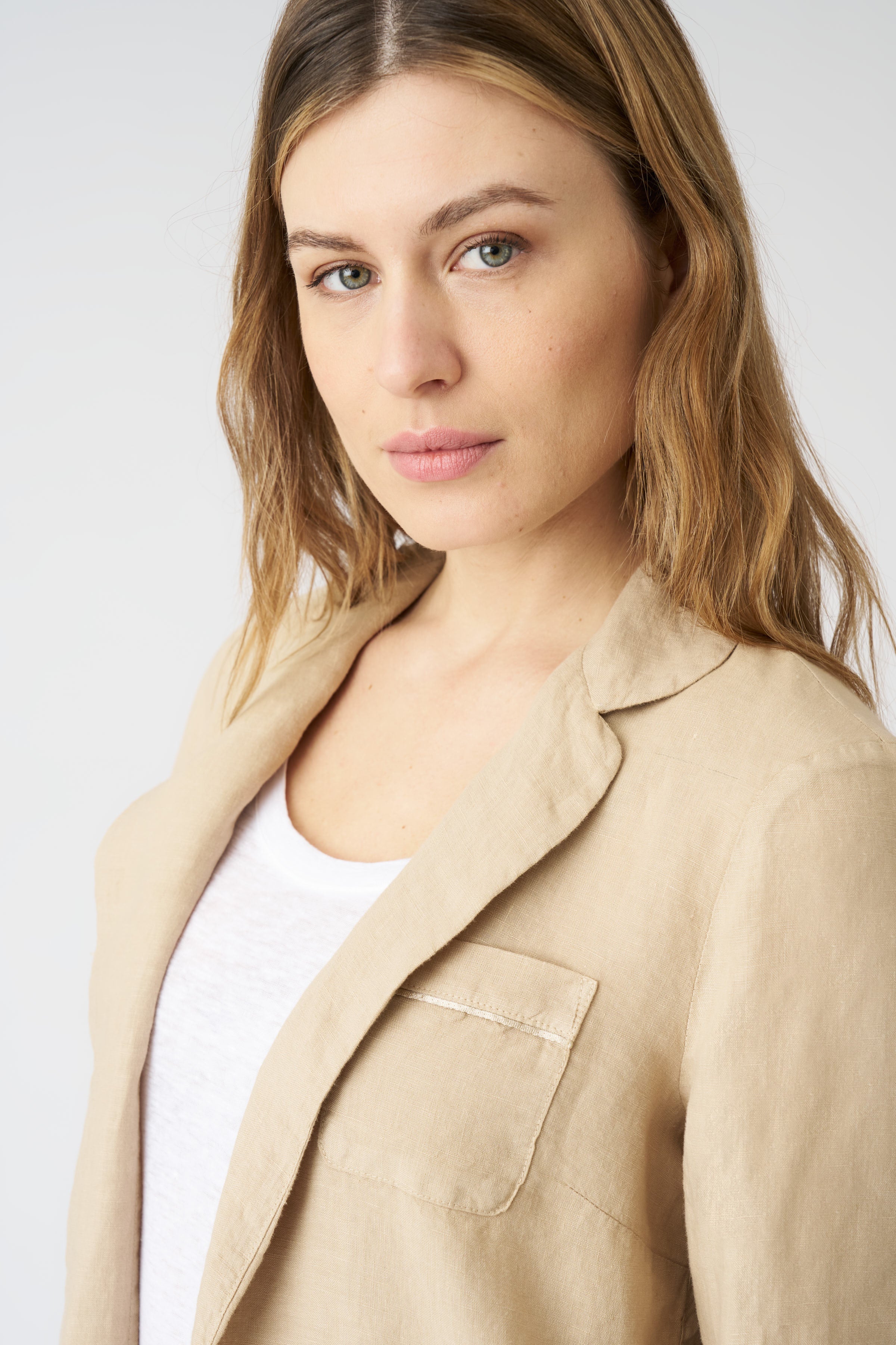 Stylish Relaxed Blazer for Women - Comfortable & Trendy Office Wear | Perfect for Business Casual, Work, and Evening Outfits