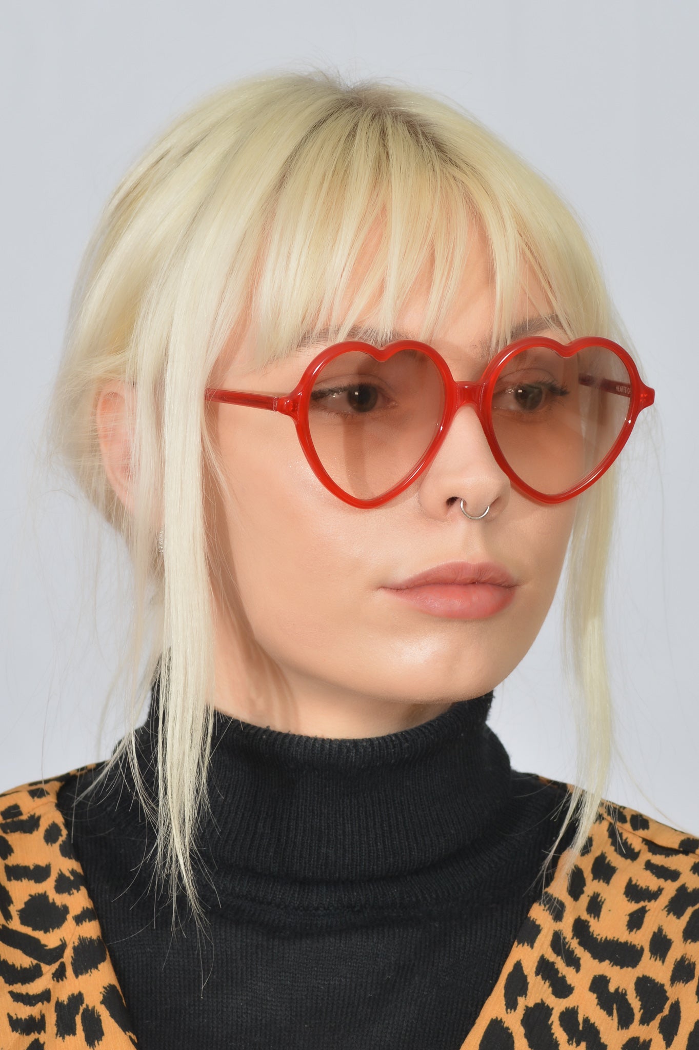Anglo American Eyewear Hearts - Trendy Heart-Shaped Sunglasses for Women & Men - UV Protection Fashion Glasses - Perfect for Beach, Driving, and Outdoor Activities
