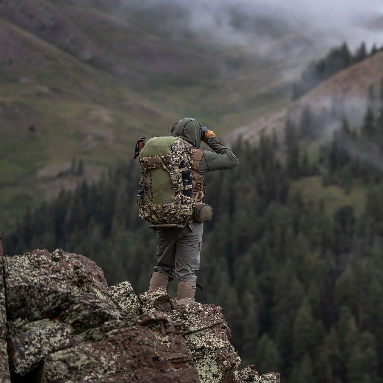 Eberlestock Vapor 2500 Lightweight Hunting Backpack with Hydration System - Perfect for Outdoor Adventures, Hiking, and Big Game Hunting
