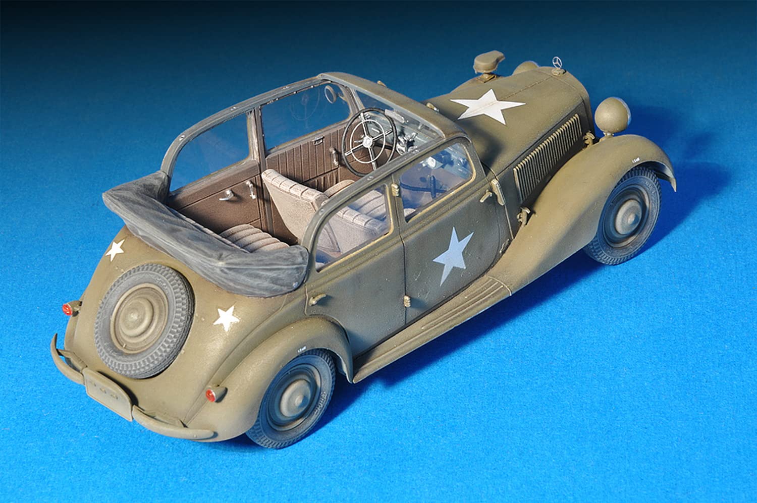 1:35 Scale German Staff Car 170V Plastic Model Kit - WWII Military Vehicle for Collectors & Hobbyists - Perfect for Dioramas, Historical Displays & Model Building Projects