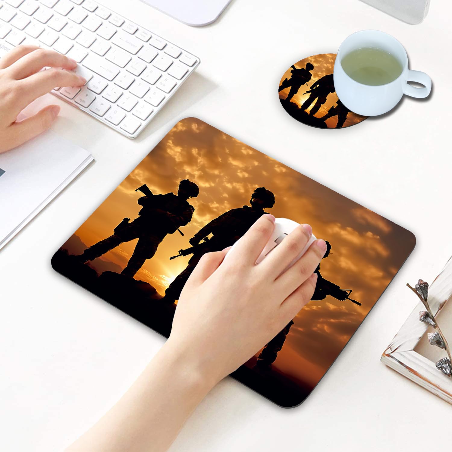 American Army Troops Military Mouse Pad & Coasters Set - Non-Slip Rubber Base Rectangle Mouse Pad for Laptop, Computer & Office Accessories - Perfect for Gaming, Work & Home Office Setup
