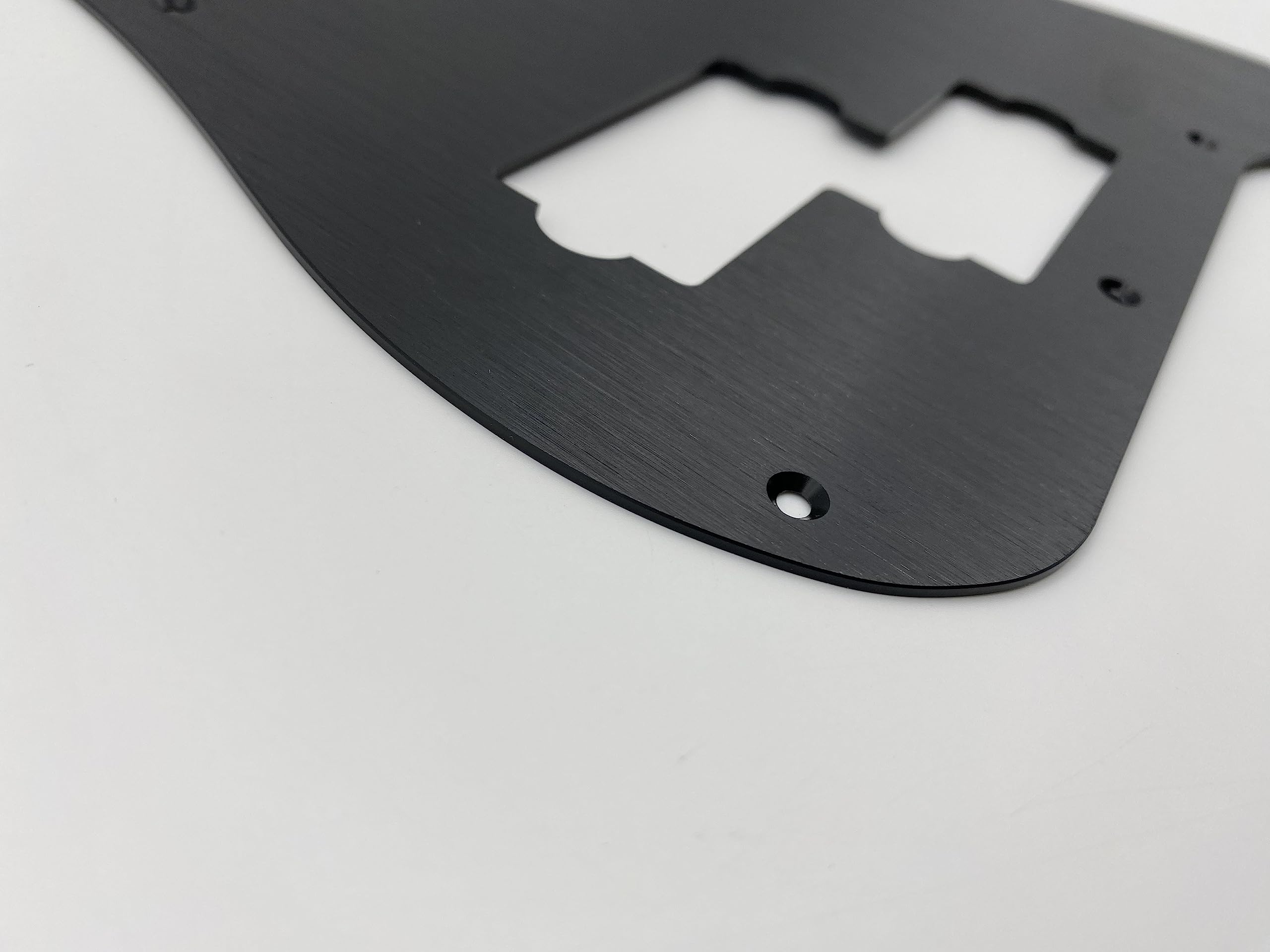 Fender PB P Bass Pickguard - 13 Hole Aluminum Alloy Scratch Plate for 4-String Electric Bass, Fits American & Mexican Models (Black) | Perfect for Guitar Upgrades & DIY Repairs