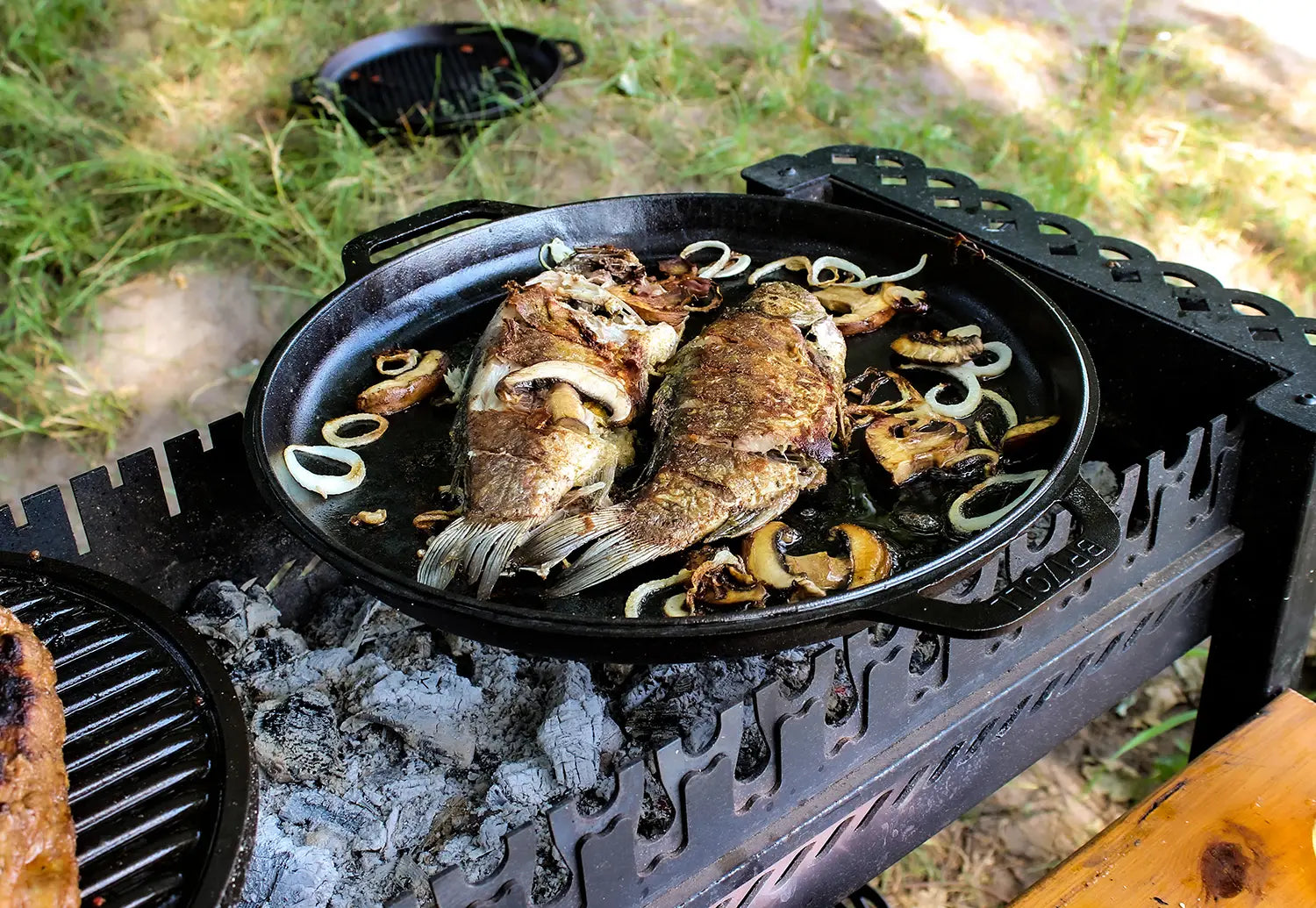 15.85 Quart Cast Iron Combo Cooker & Dutch Oven with Frying Pan Lid - Asian Kazan Style Cauldron for Camping, Outdoor Cooking & Traditional Stews