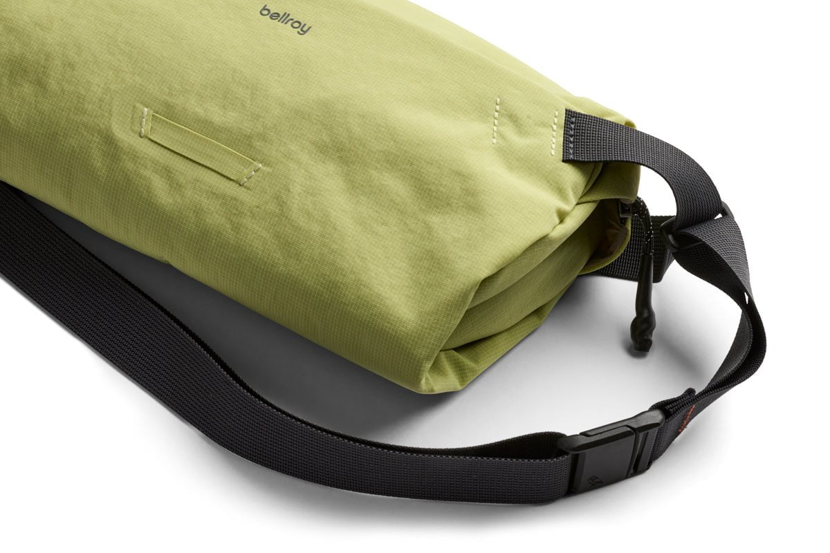Bellroy Lite Sling - Lightweight Crossbody Bag for Men & Women | Water-Resistant Travel Sling Pack | Perfect for Hiking, Commuting & Everyday Carry (Black)