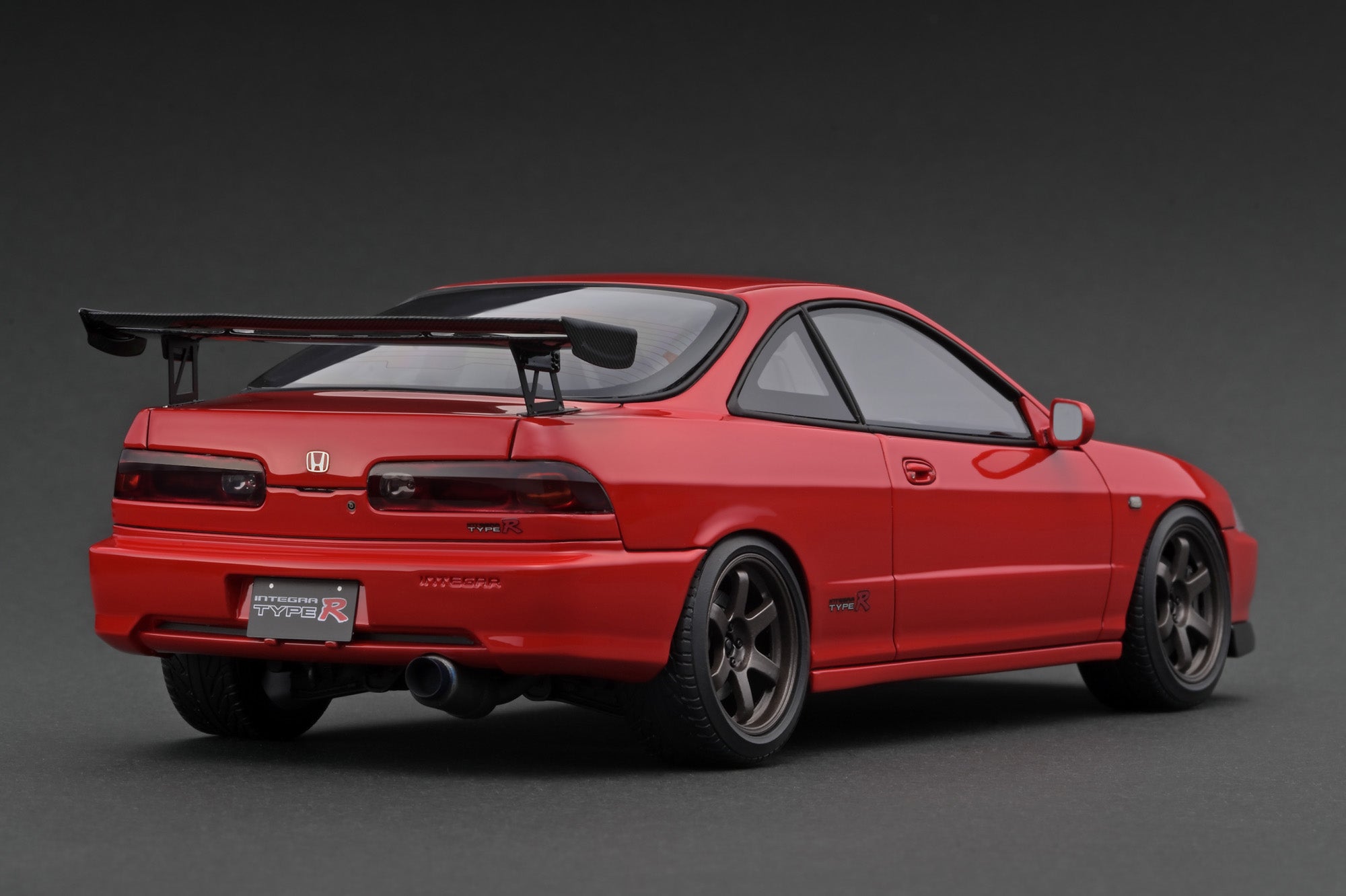 1:18 Scale Honda Integra Type R (DC2) Diecast Model Car - Red with B18C Engine - Collectible Racing Car for Display & Gift