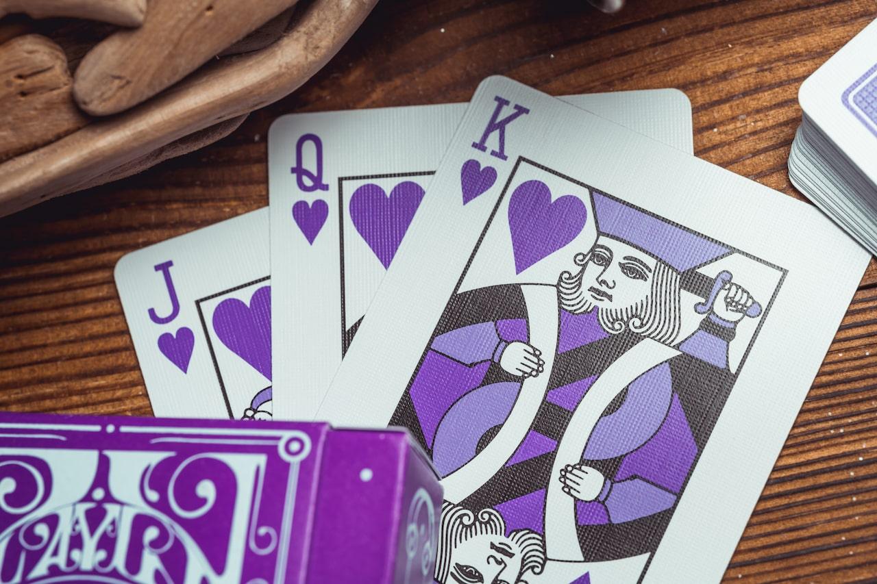 Deluxe Smoke & Mirrors V9 Magic Trick Set - Premium Purple Edition for Magicians & Beginners | Perfect for Stage Performances, Close-up Magic & Party Entertainment