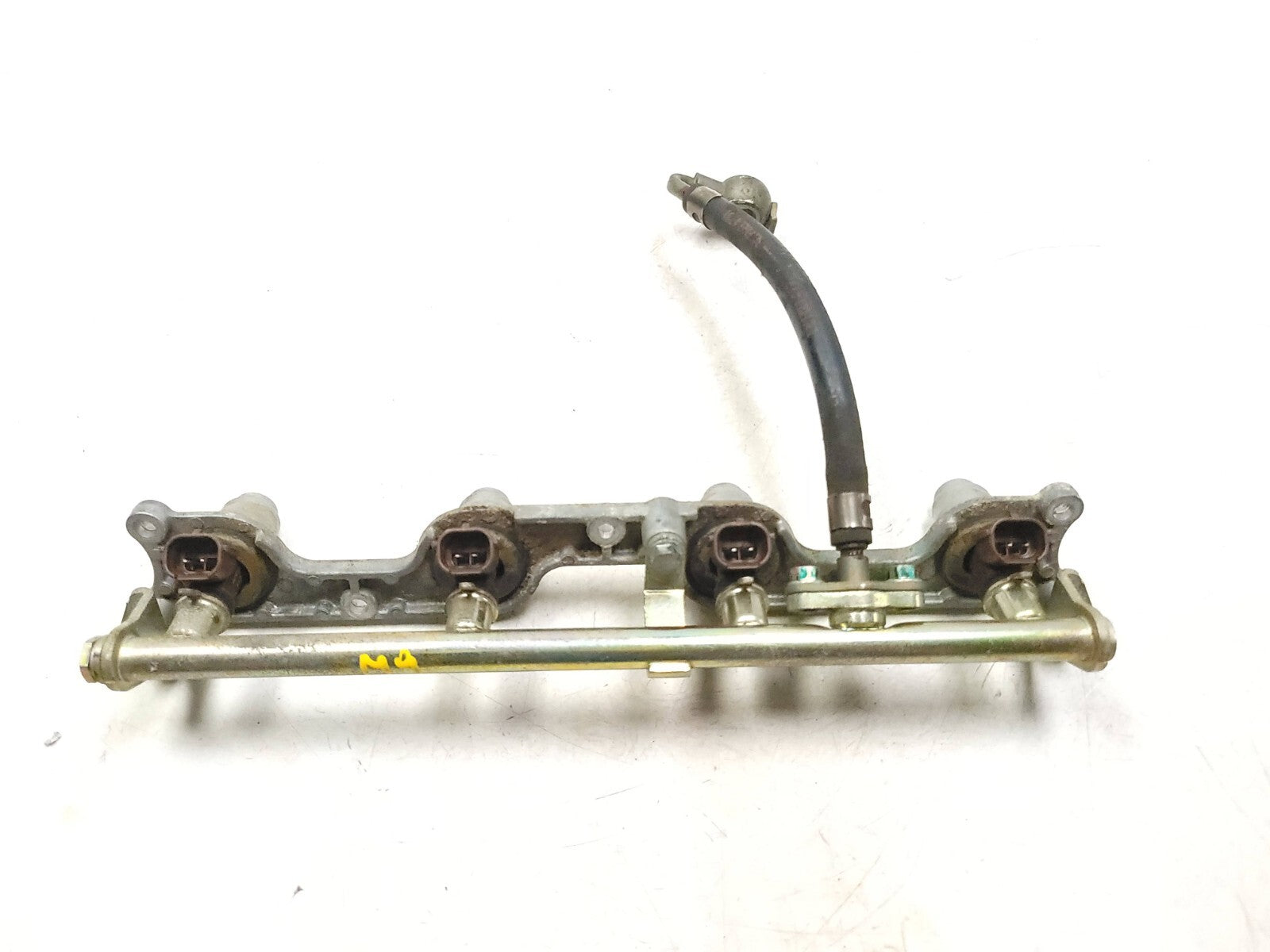 2004-2005 Honda CBR1000RR Fuel Rail with Fuel Injectors OEM Replacement Part - Perfect for Motorcycle Repair & Performance Upgrades