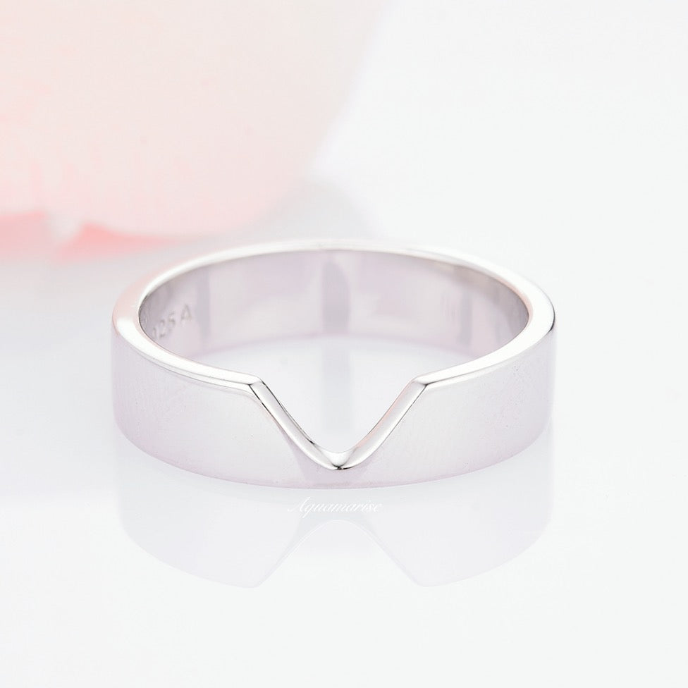 5MM 925 Sterling Silver Chevron Wedding Band for Women & Men - Elegant Stackable Ring for Engagement, Anniversary & Everyday Wear