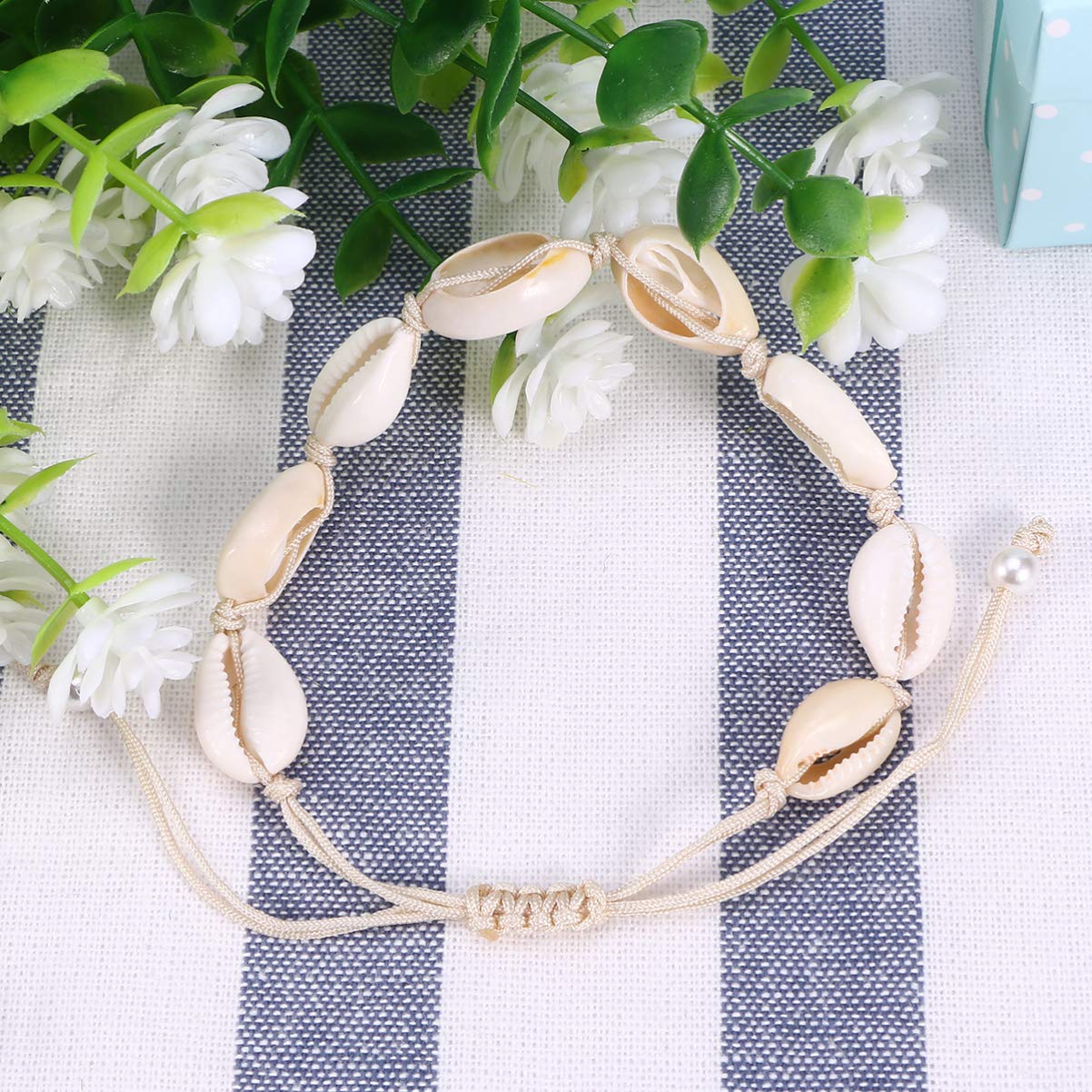 Happyyami Natural Shell Bracelets & Anklets - Adjustable Bohemian Boho Hawaiian Seashell Jewelry for Women & Girls (White) | Perfect for Beach Vacations, Summer Outfits & Boho Fashion Accessories