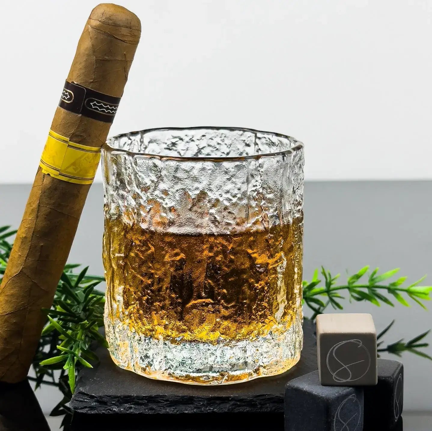 Vintage Whisky Glass Set - 240ml Japanese Style Tumbler with Wooden Gift Box - Perfect for Scotch, Bourbon & Whiskey Tasting at Home Bar or as Gift