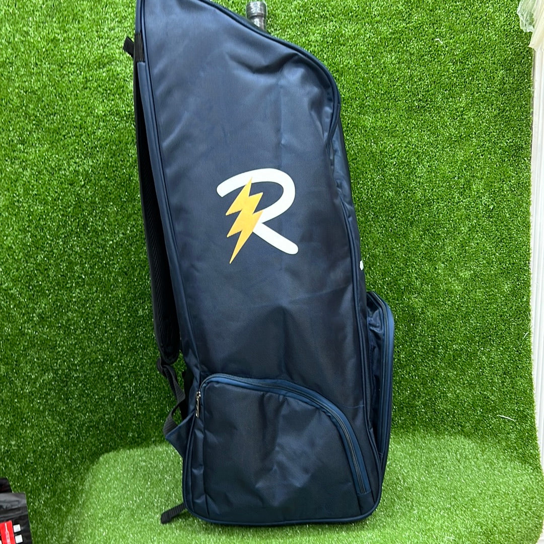 Raydn Master Junior Cricket Duffle Kit Bag - Lightweight Sports Equipment for Kids | Perfect for Cricket Practice, Matches & Travel | Youth Cricket Gear Storage Solution