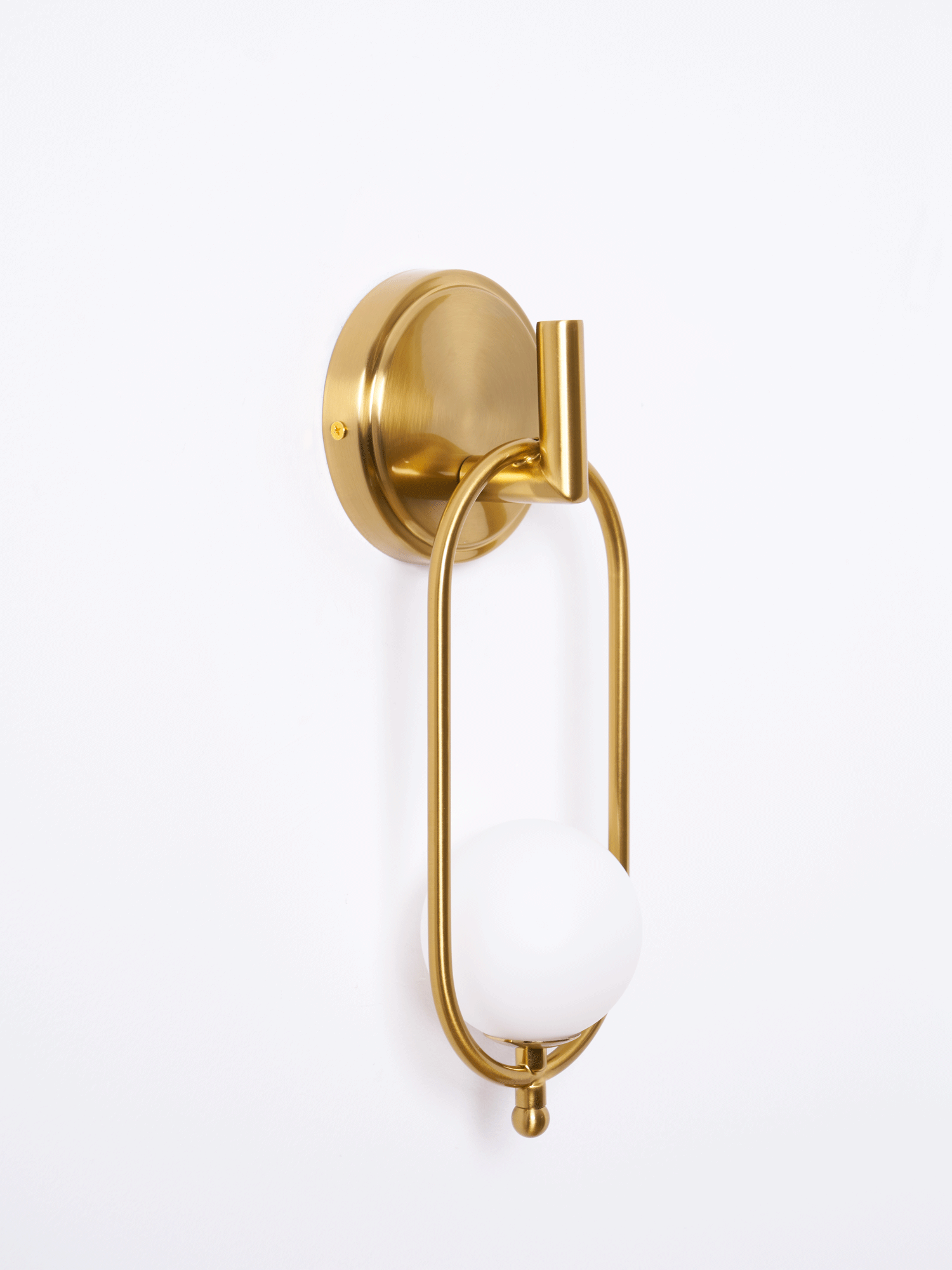 Elegant Aurea Brass Wall Light - Vintage Sconce for Bedroom, Living Room & Hallway - Dimmable LED Fixture for Warm Ambient Lighting