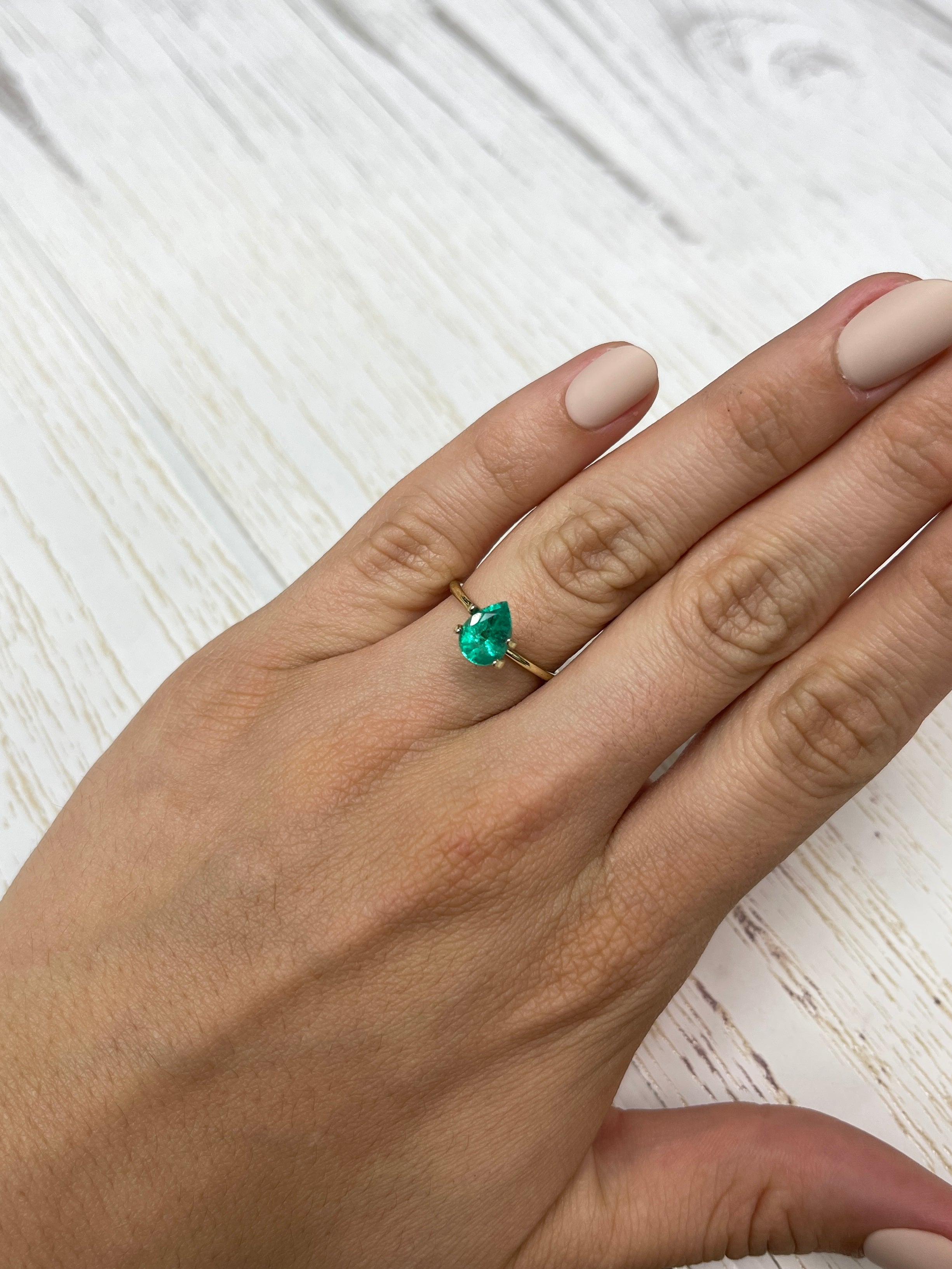 1.15 Carat Medium Green Natural Loose Colombian Emerald Pear Cut Gemstone for Jewelry Making, Engagement Rings & Fine Collections