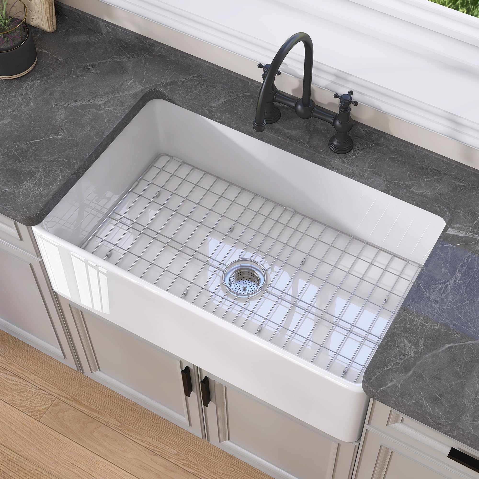 GETPRO 33 Inch White Fireclay Farmhouse Sink - Undermount Apron Front Single Bowl Kitchen Sink with Accessories - Perfect for Modern Farmhouse, Rustic, and Country Style Kitchens
