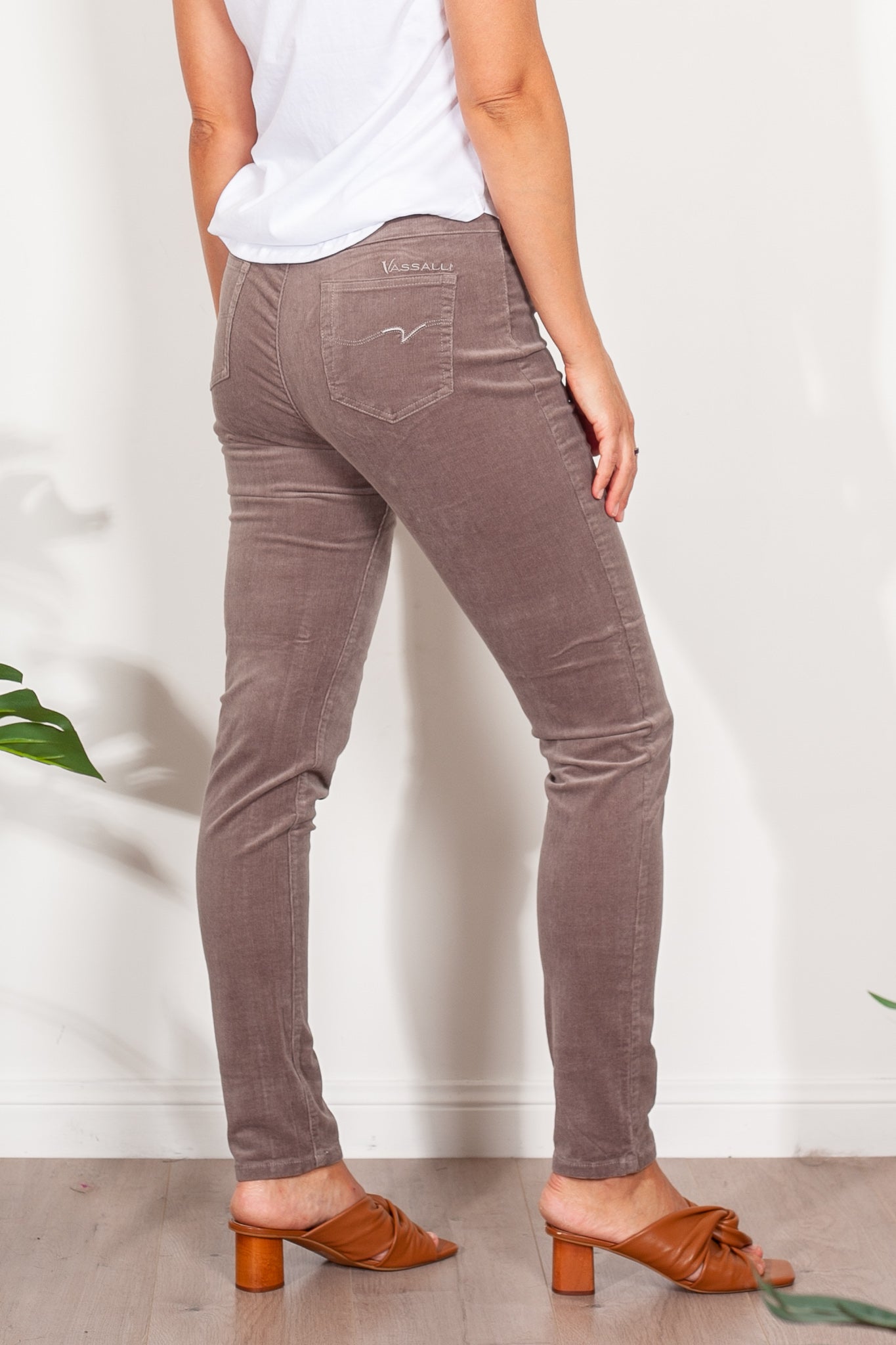 Vassalli Women's Fine Skinny Corduroy Pull On Pants - Stretch Comfort Fit for Work, Casual & Travel