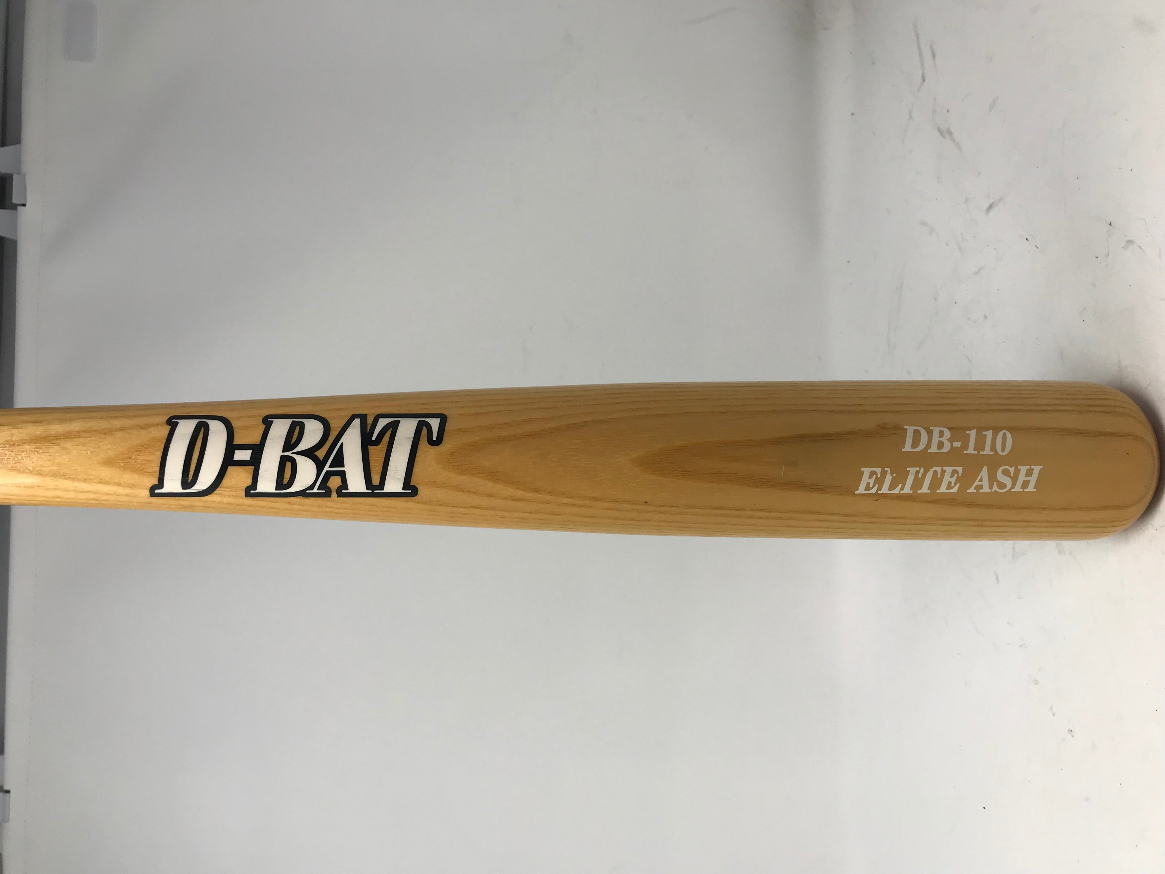 New D Bat DB 110 Elite Ash Series 32 Inch Natural Gloss Baseball Bat - Perfect for Youth & Adult League Games, Training, and Practice Sessions