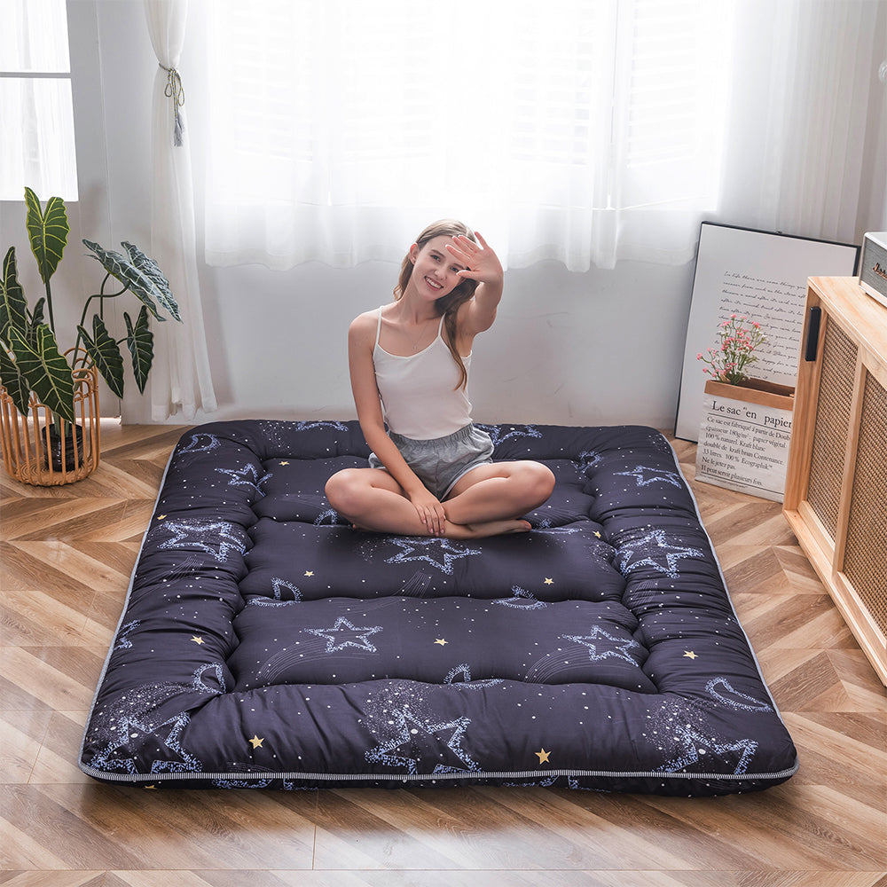 MAXYOYO Japanese Futon Mattress with Moon and Star Design - Foldable Floor Sleeping Mat for Guest Bed, Dorm Room, or Meditation Space