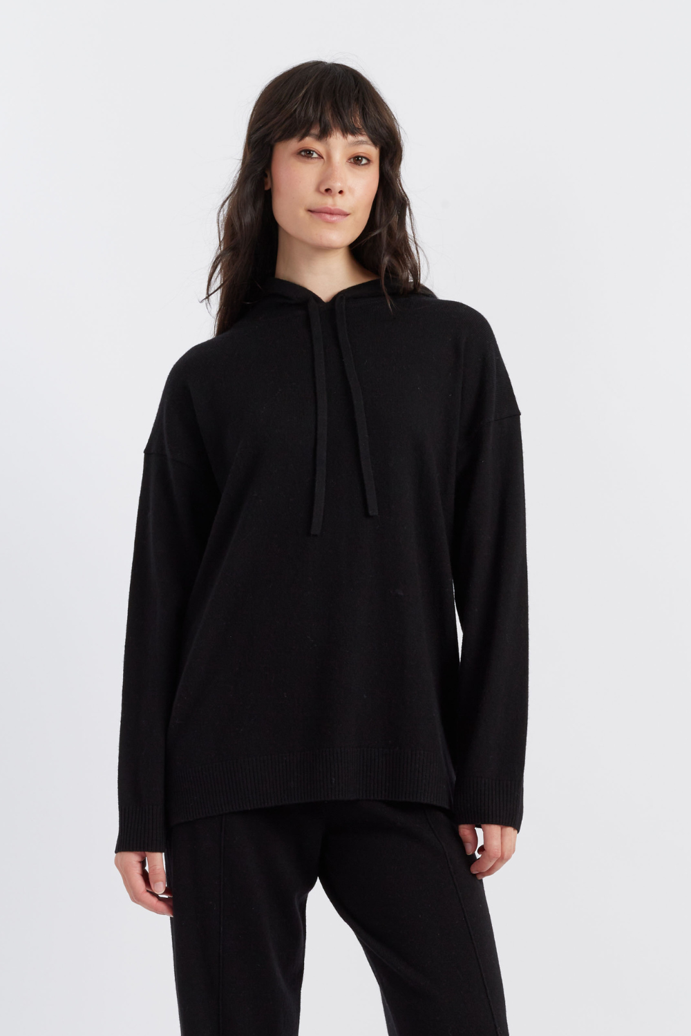 Premium Black Wool Cashmere Relaxed Hoodie for Women & Men - Soft Warm Winter Pullover for Casual Wear & Outdoor Activities