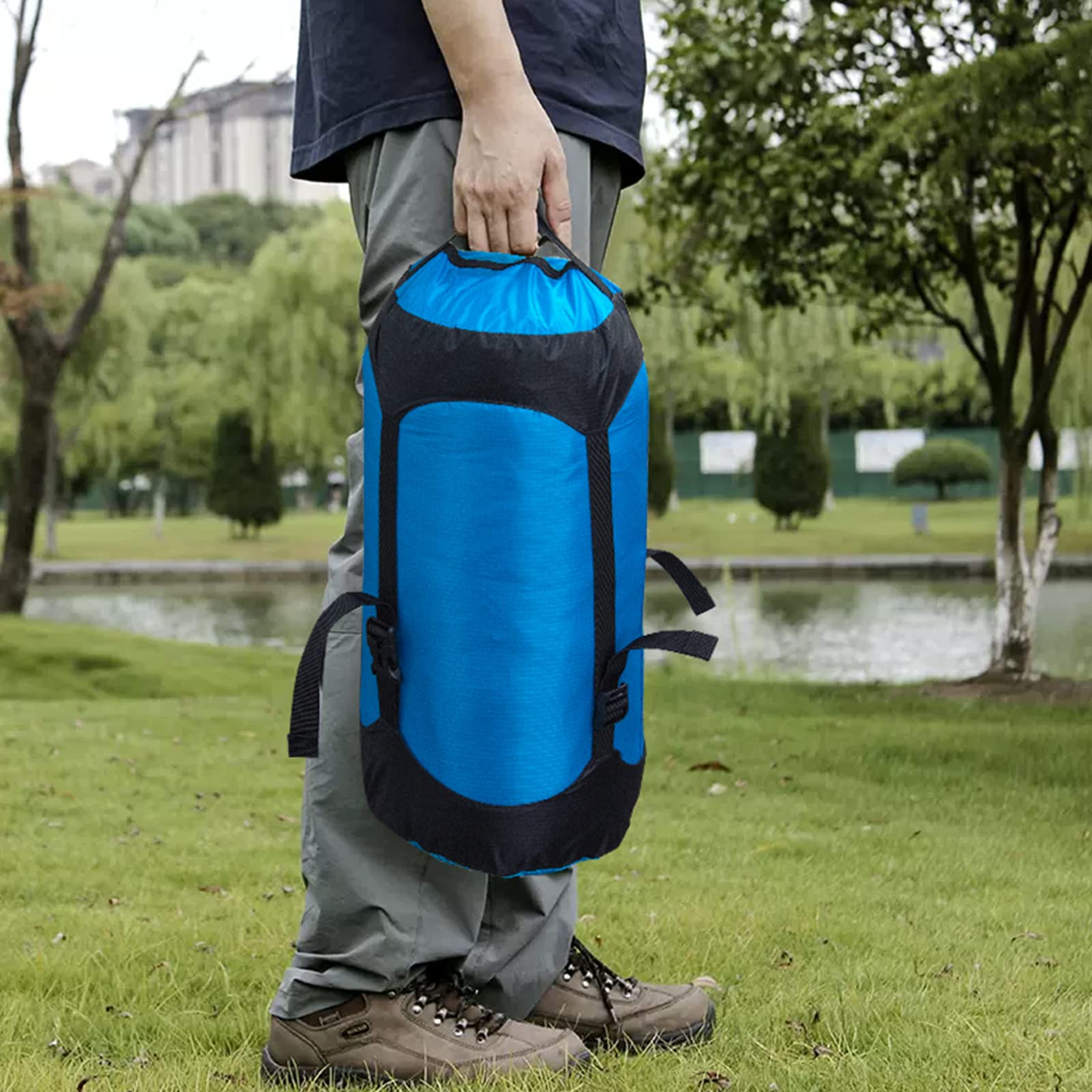 Lightweight Nylon Compression Sack for Sleeping Bag - Waterproof Stuff Bag Organizer for Camping, Backpacking & Hiking Gear - Perfect for Outdoor Adventures and Travel Storage