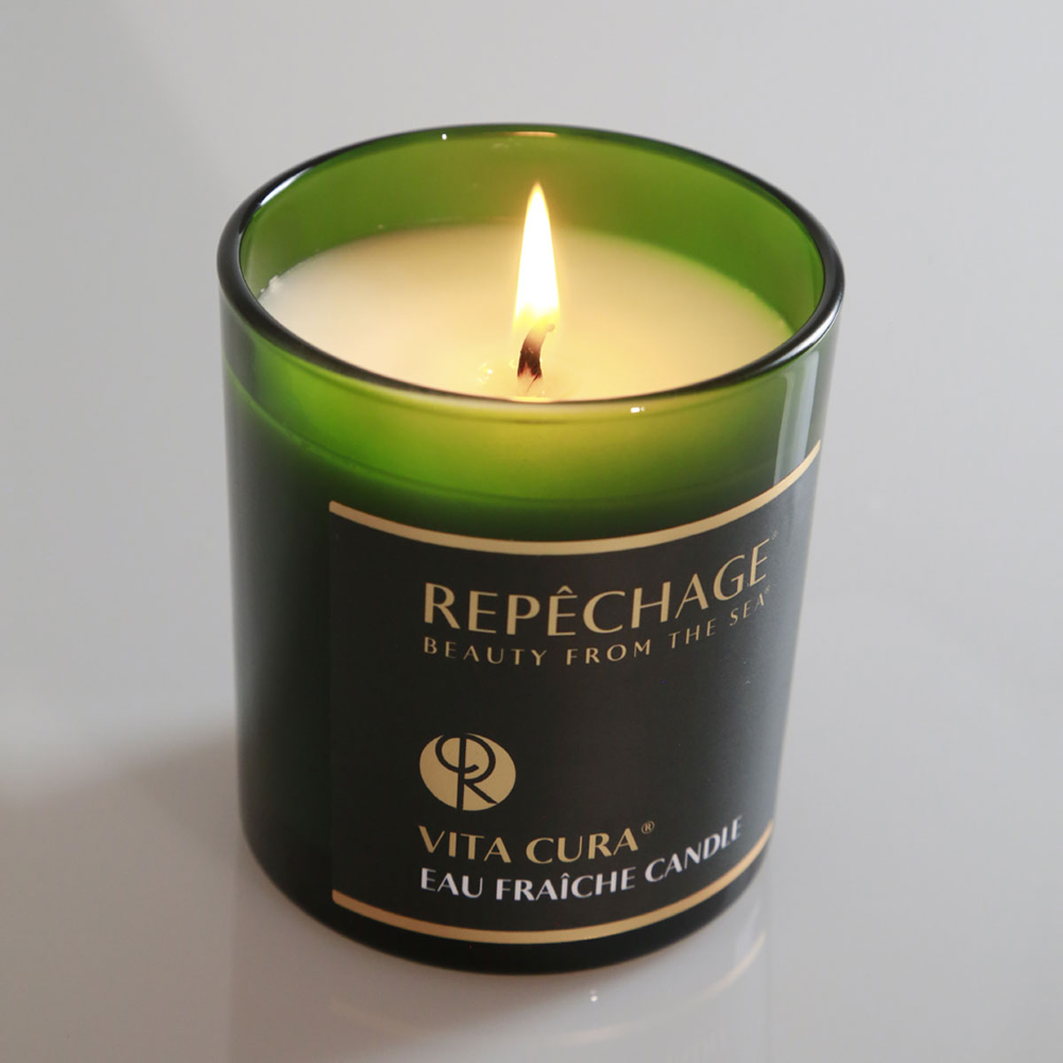 Vita Cura® Fresh Scented Soy Wax Candle - Aromatherapy Home Decor for Relaxation, Meditation & Romantic Ambiance | Perfect for Bedroom, Bathroom & Living Room