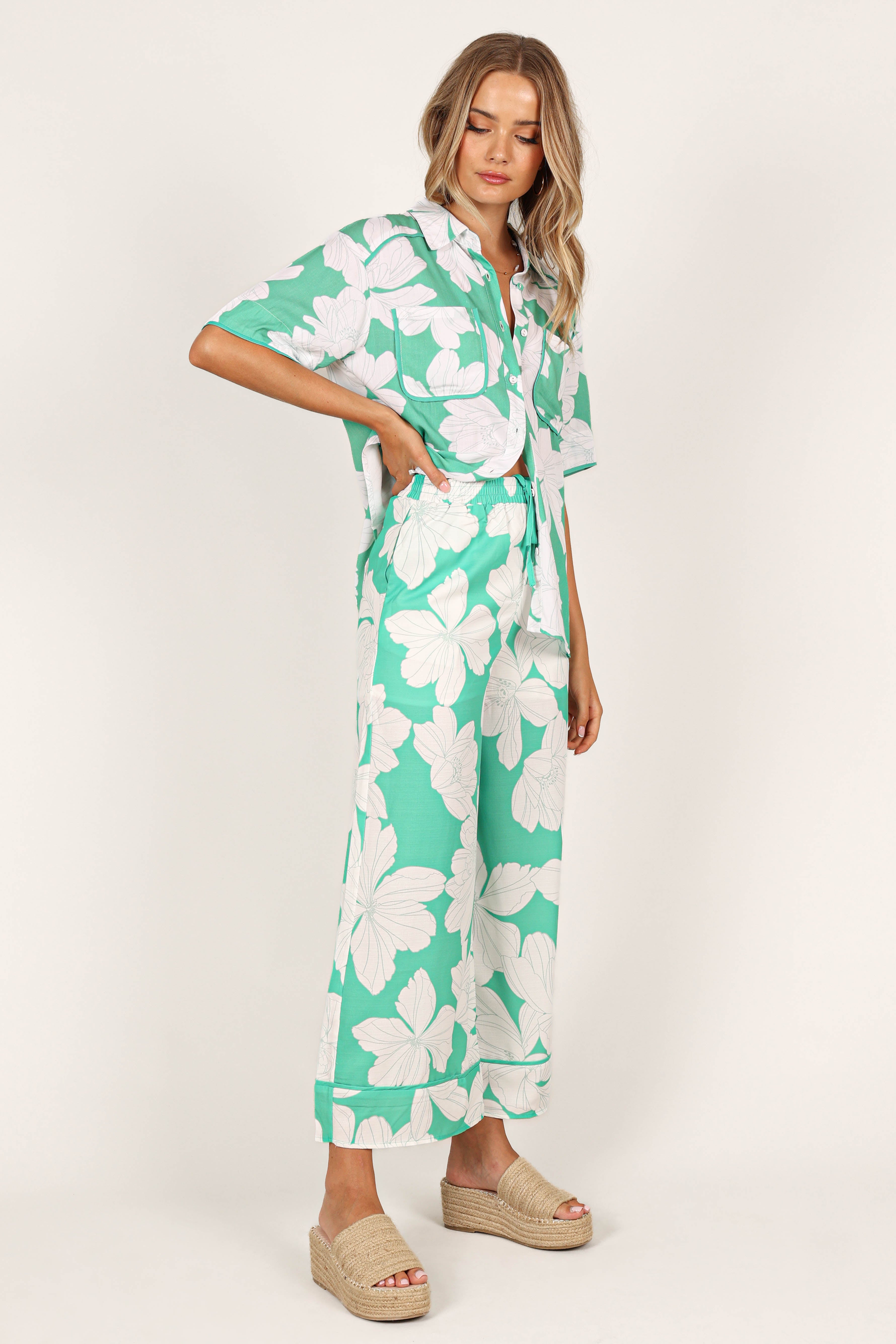 Bentley Women's Wide Leg Pants - Green Floral Print High Waist Linen Trousers for Casual Wear & Summer Outfits