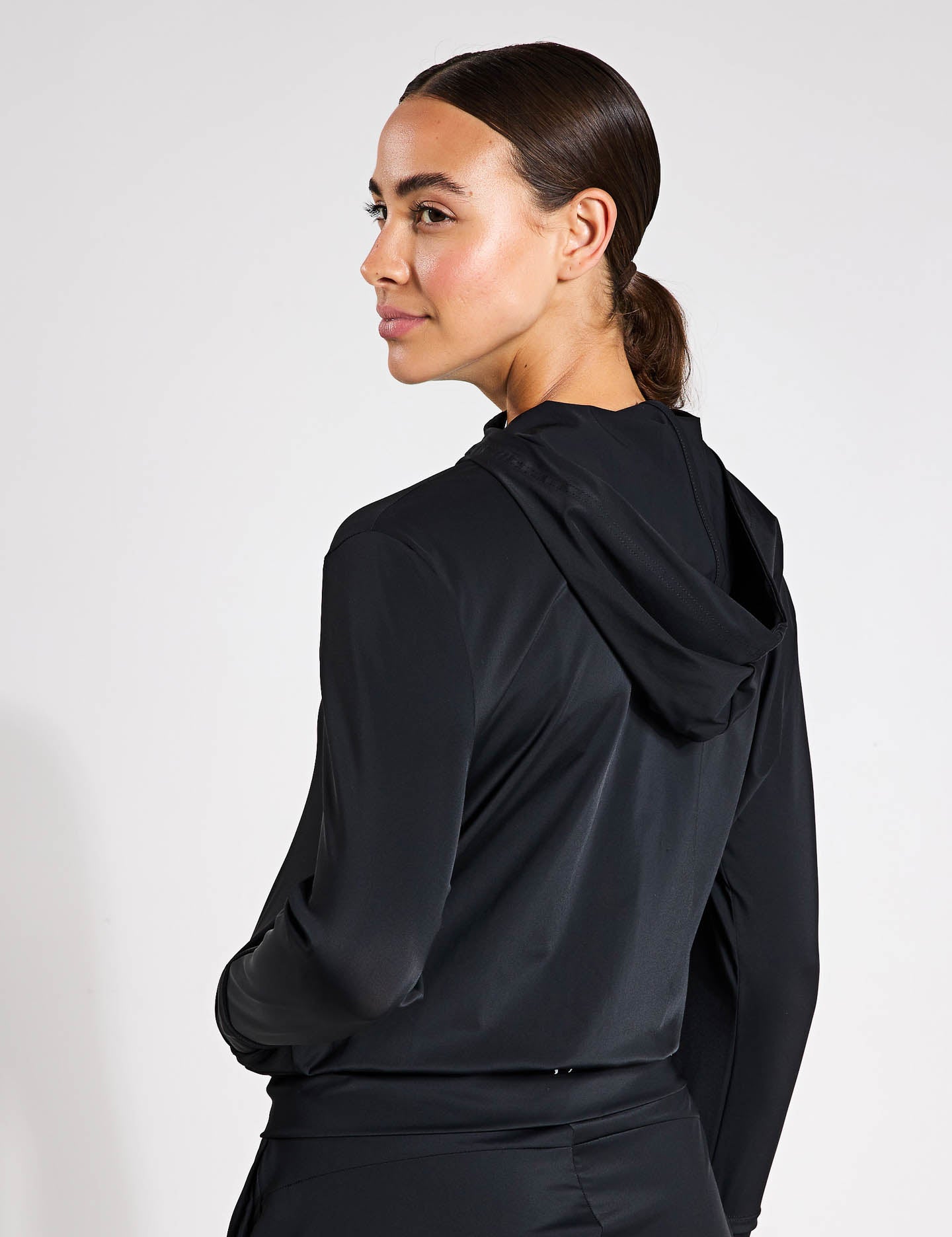 Airla Jacket for Men & Women - Lightweight Waterproof Windbreaker with Hood - Perfect for Hiking, Running, and Outdoor Activities (Black)