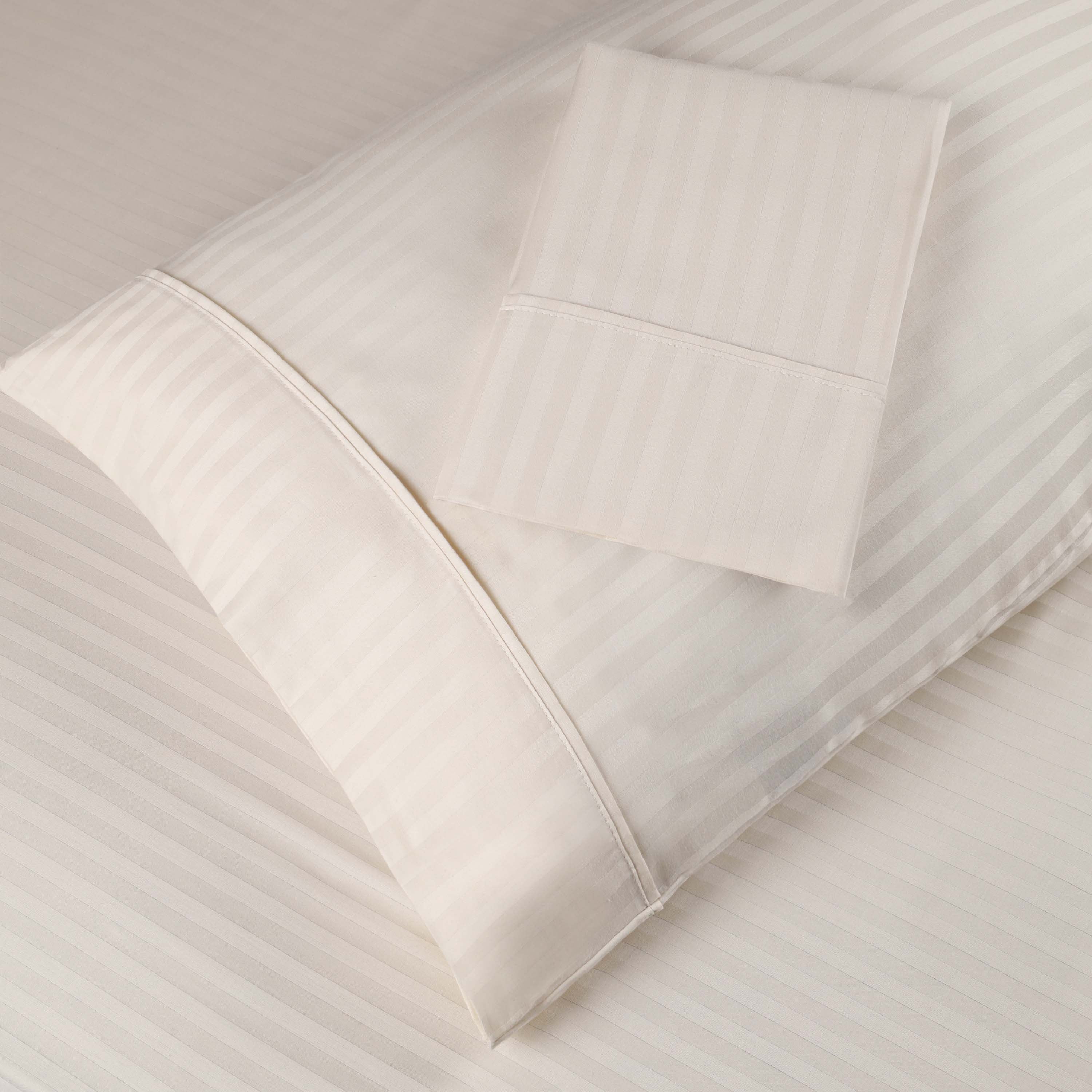 Premium 400 Thread Count Egyptian Cotton Pillowcase Set of 2 - Soft & Breathable Bedding for Side Sleepers, Hotel Luxury Feel - Perfect for Master Bedroom, Guest Room & Travel