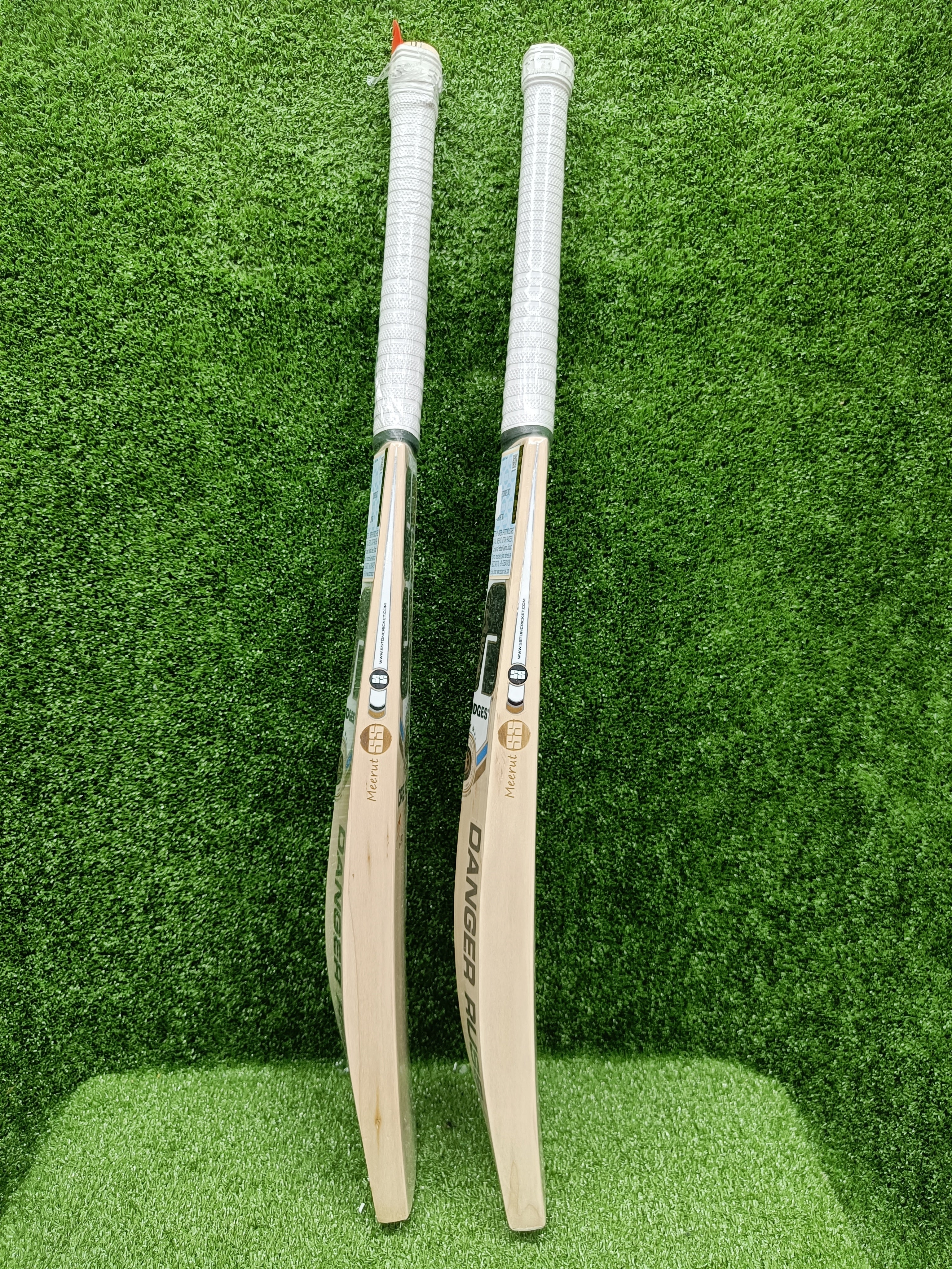 SS Dre Russ 2.0 Big Hitter English Willow Cricket Bat - Professional Grade Cricket Equipment for Matches & Training | Perfect for League Play & Practice Sessions