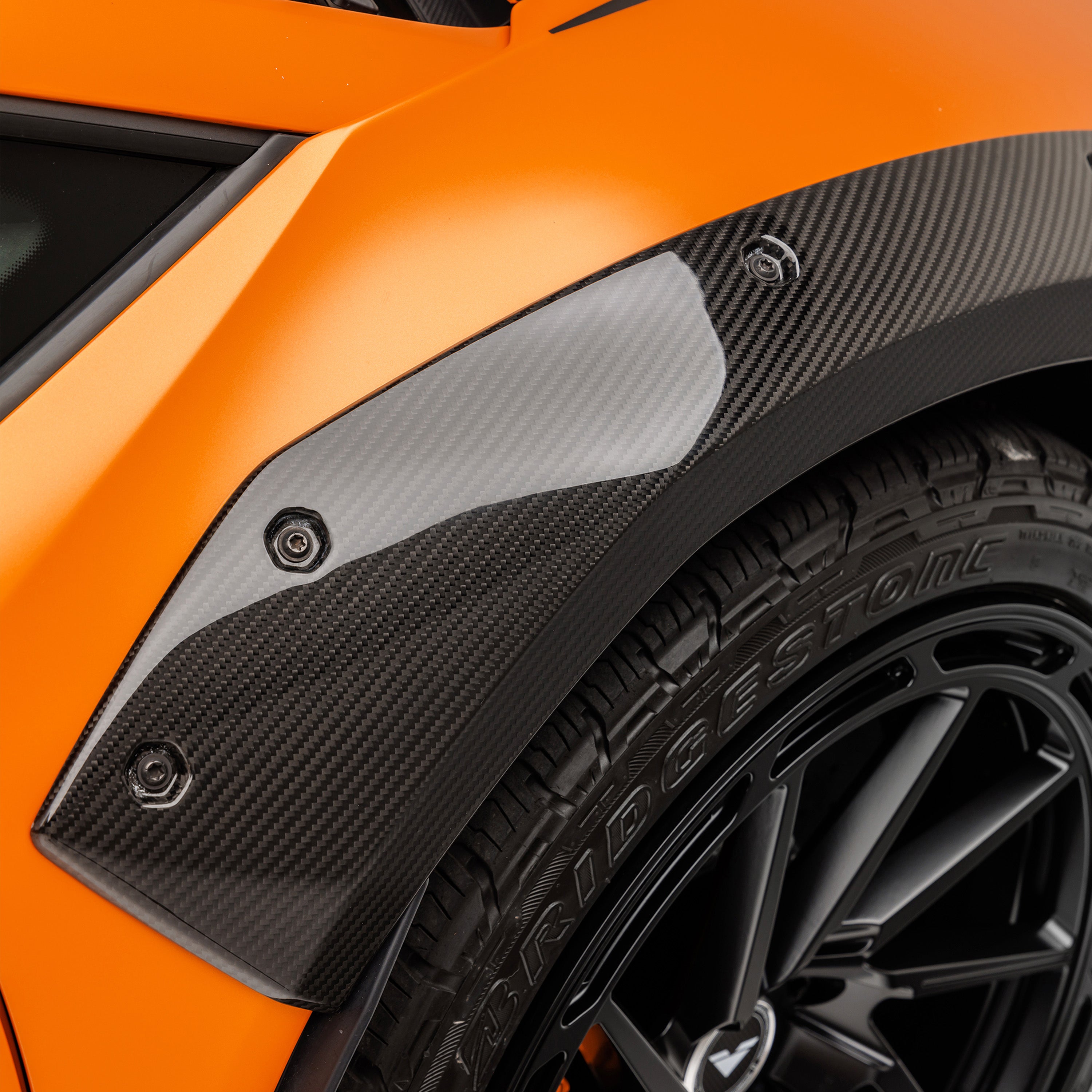 Huracan Sterrato VRS Aero Fender Flares - Carbon Fiber PP 2x2 Glossy Finish - Compatible with Lamborghini Huracan Sterrato - Perfect for Off-Road Racing & Car Shows