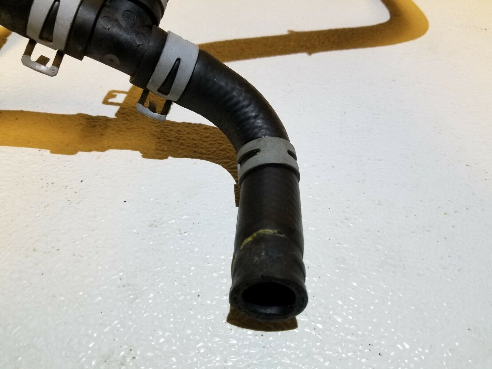 2005-2007 Dodge Magnum RT 5.7L V8 Engine Radiator Lower Coolant Hose Pipe - OEM Replacement Part for Cooling System Repair | Perfect for Dodge Magnum Performance Upgrades & Maintenance