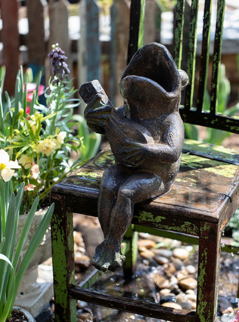 Modern Frog Garden Statues - Unique Outdoor Animal Sculptures for Garden Decor | Cute Frog Flower Pots & Creative Villa Landscaping Ideas | Perfect for Patio, Yard & Outdoor Garden Decoration
