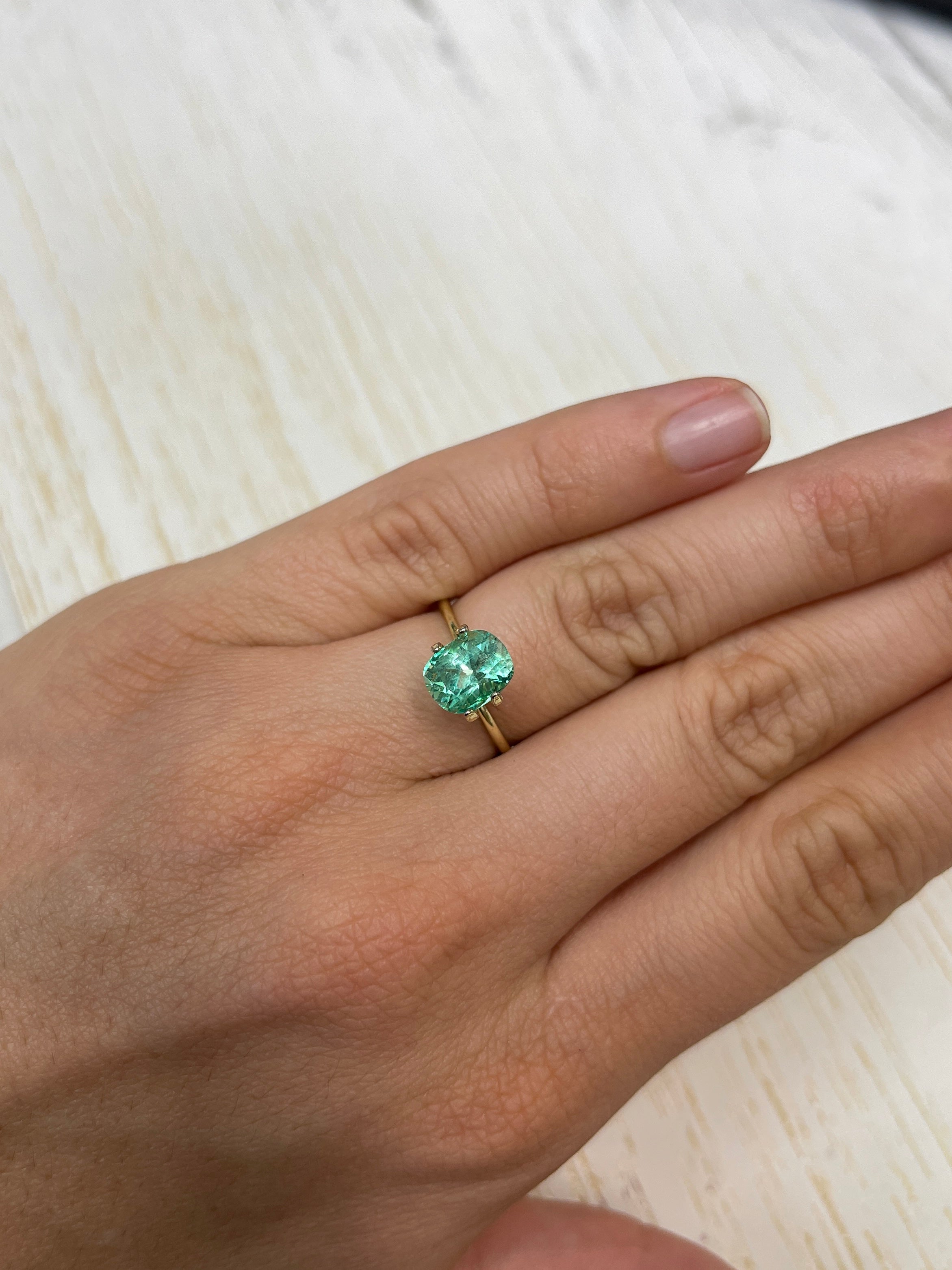 2.12 Carat 9x7mm Eye-Clean Green Natural Loose Colombian Emerald - Elongated Cushion Cut Gemstone for Jewelry Making, Engagement Rings & Luxury Gifts