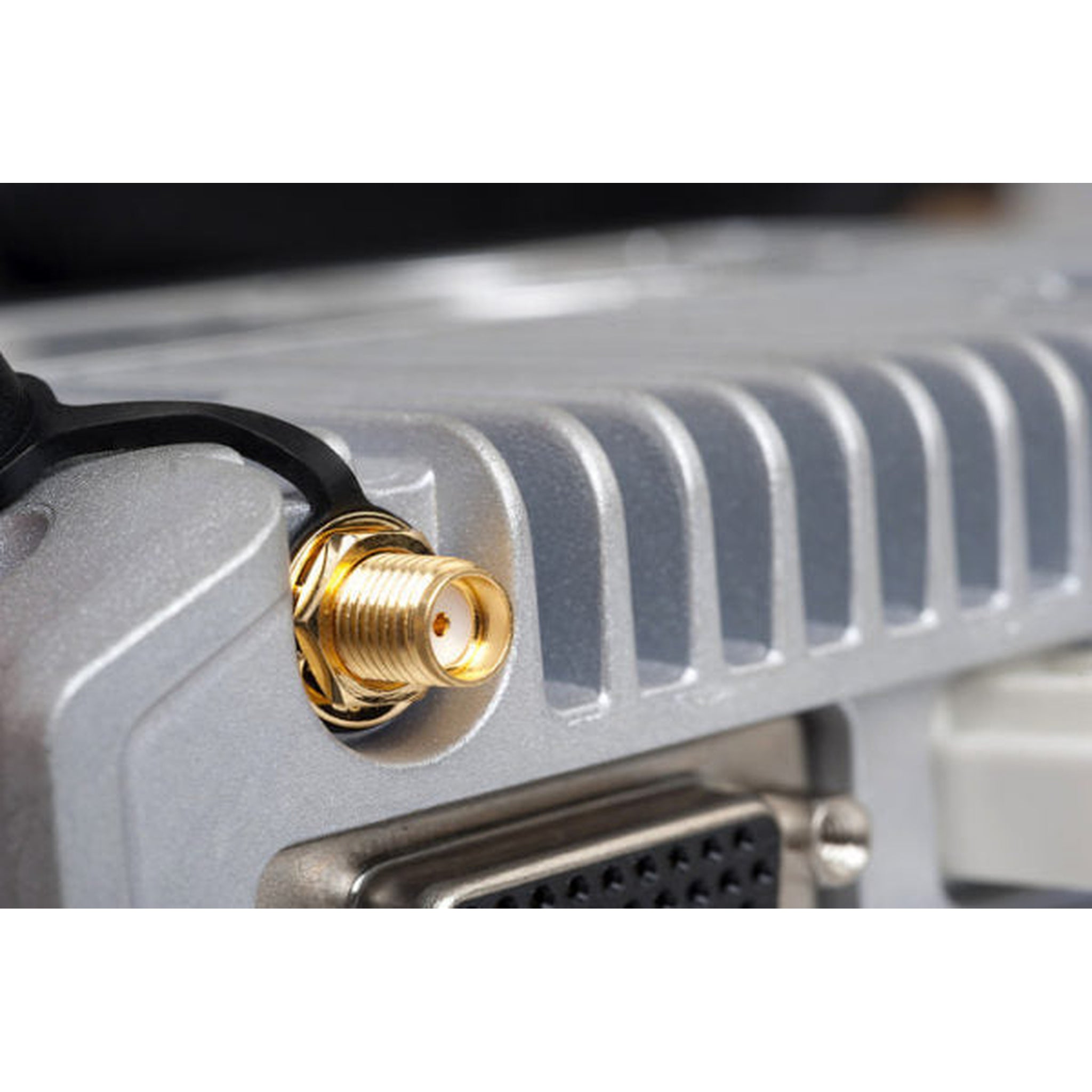 Hytera MD652i Digital Two-Way Radio - Professional UHF/VHF Mobile Communication for Business & Security | Ideal for Construction, Logistics & Emergency Response