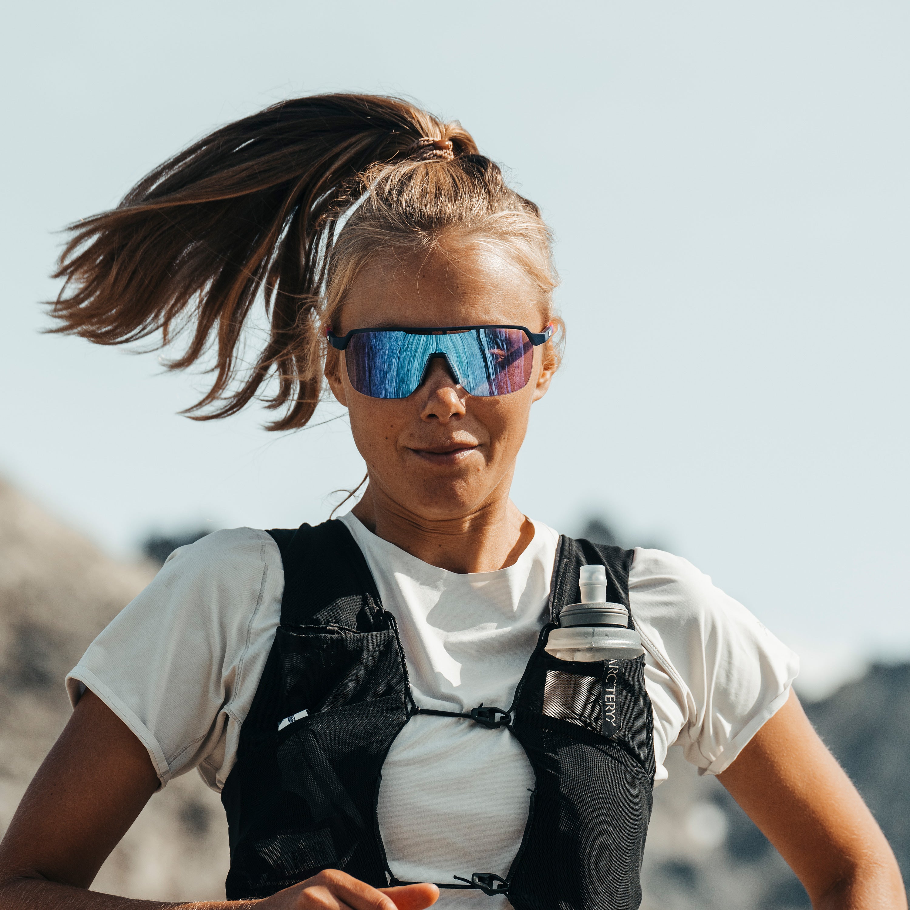 Trendy Polarized Sunglasses Frequency J567 - UV Protection, Lightweight & Stylish for Men & Women - Perfect for Driving, Beach & Outdoor Activities