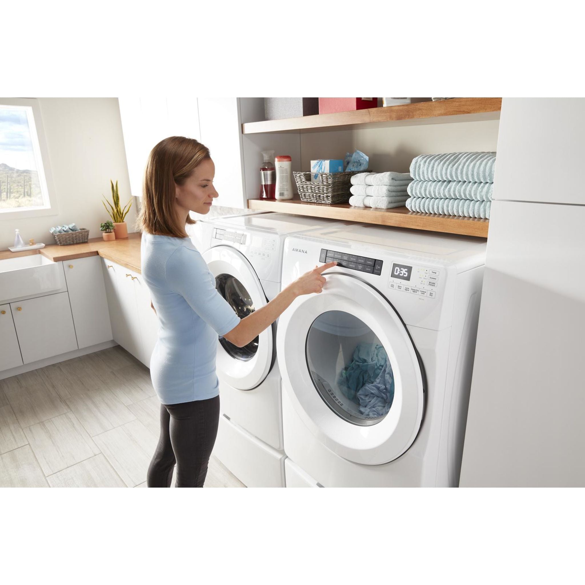 Amana NGD5800HW White Gas Dryer - High Efficiency, Large Capacity for Home Laundry - Perfect for Families & Heavy Loads