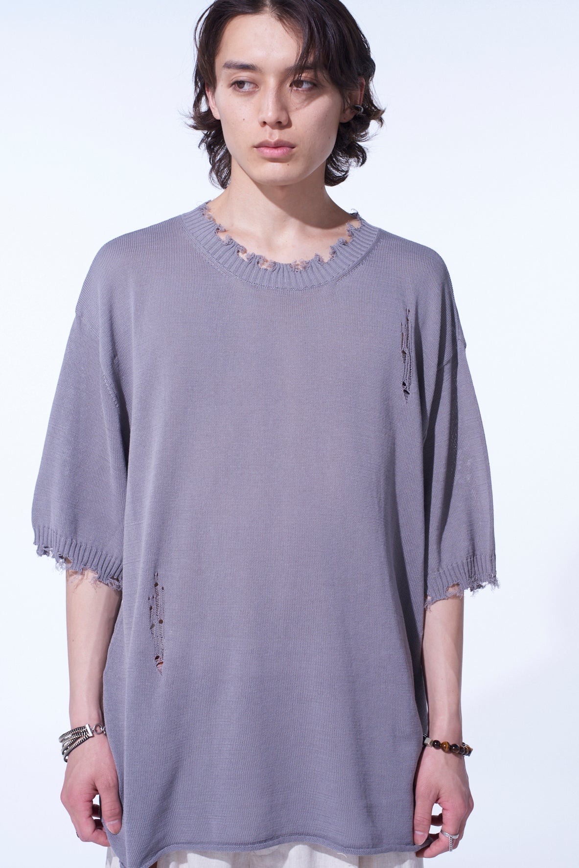 Compact Twist 10g Damaged Knitted Pullover - Lightweight & Stylish Women's Sweater for Casual Wear & Layering