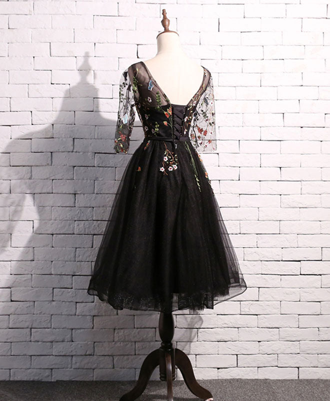Elegant Black Tulle Short Prom Dress for Homecoming - Perfect for School Dances, Parties & Special Occasions